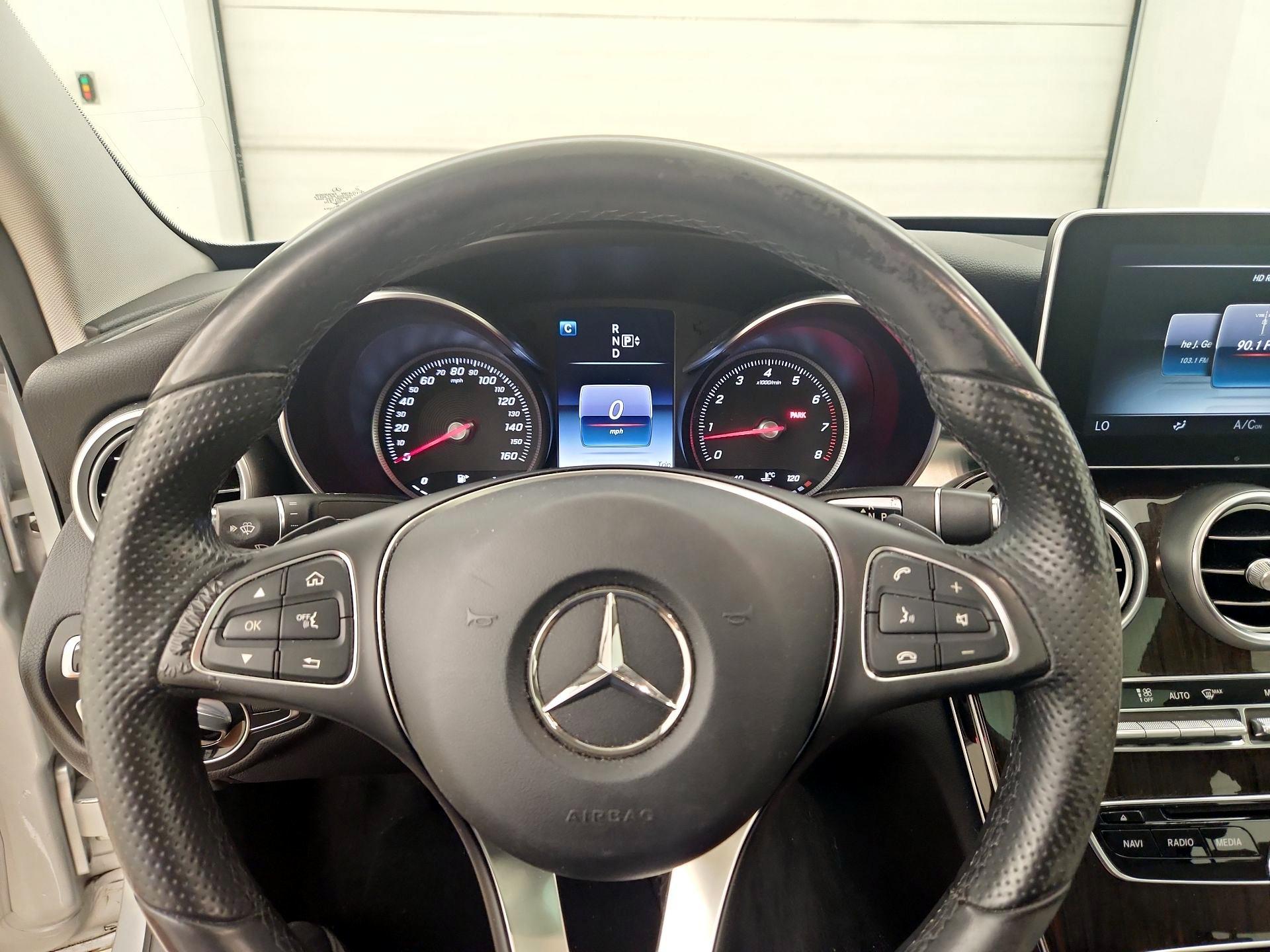 Thumbnail: 2015 Mercedes-Benz C-Class - 10