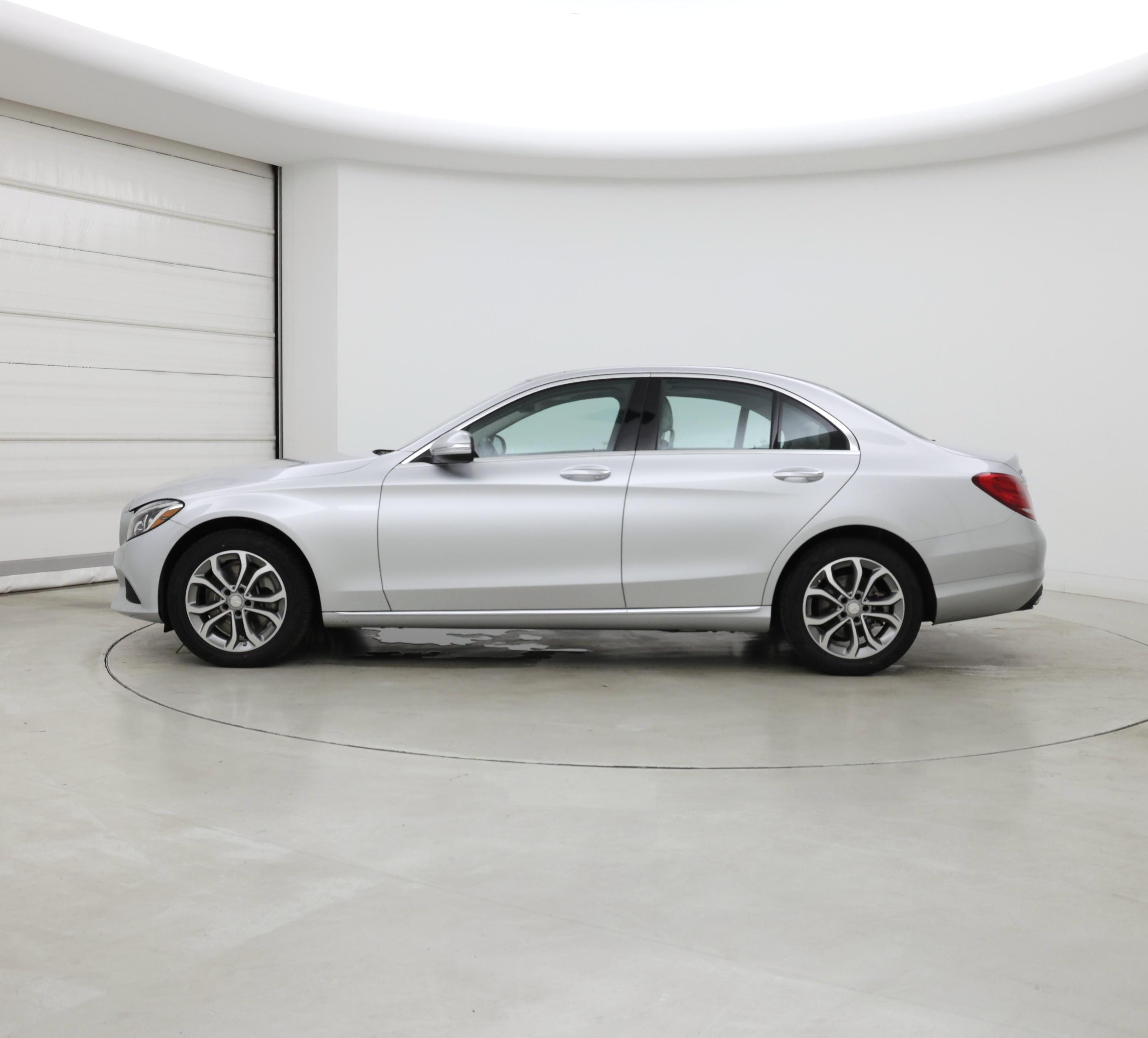 Thumbnail: 2015 Mercedes-Benz C-Class - 3
