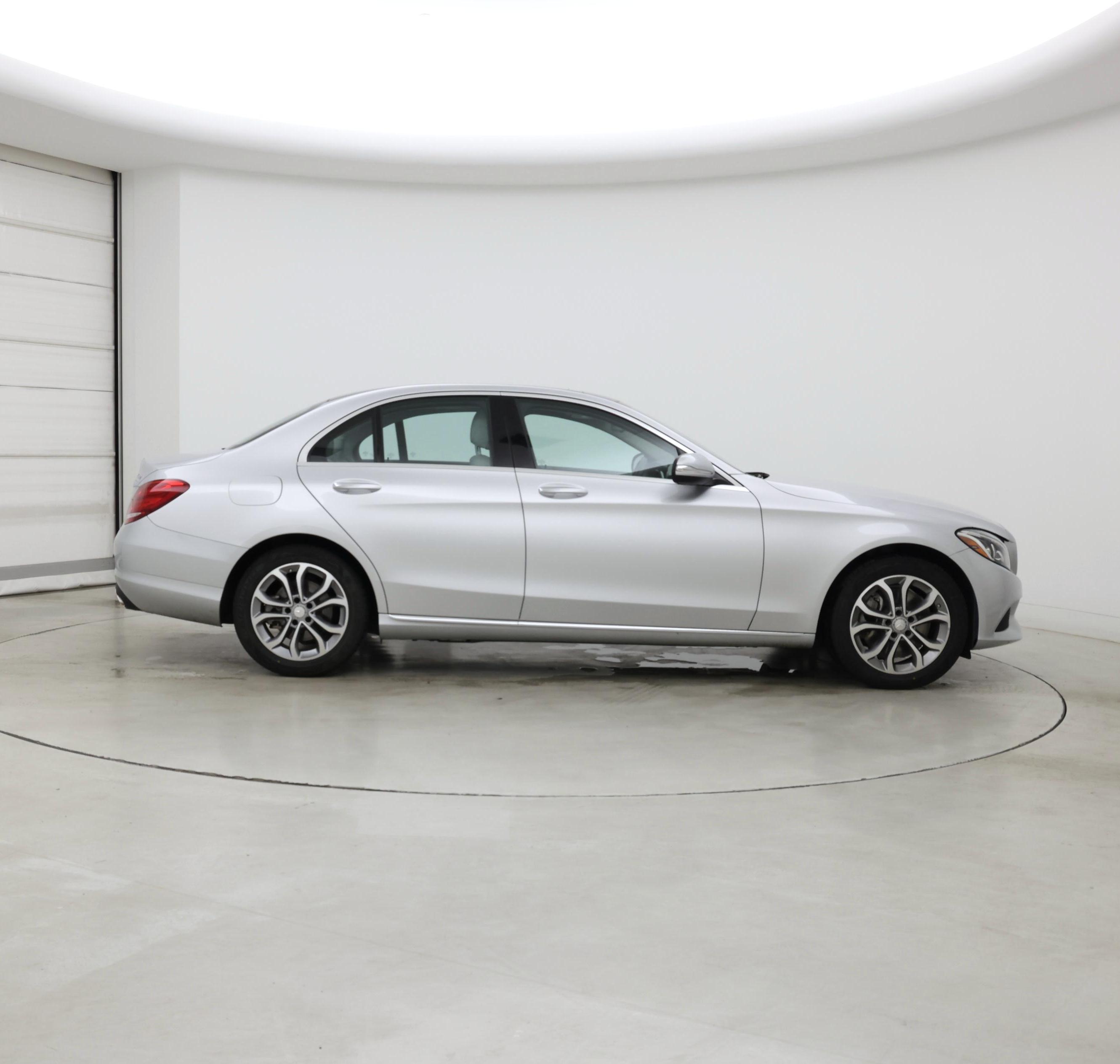 Thumbnail: 2015 Mercedes-Benz C-Class - 7