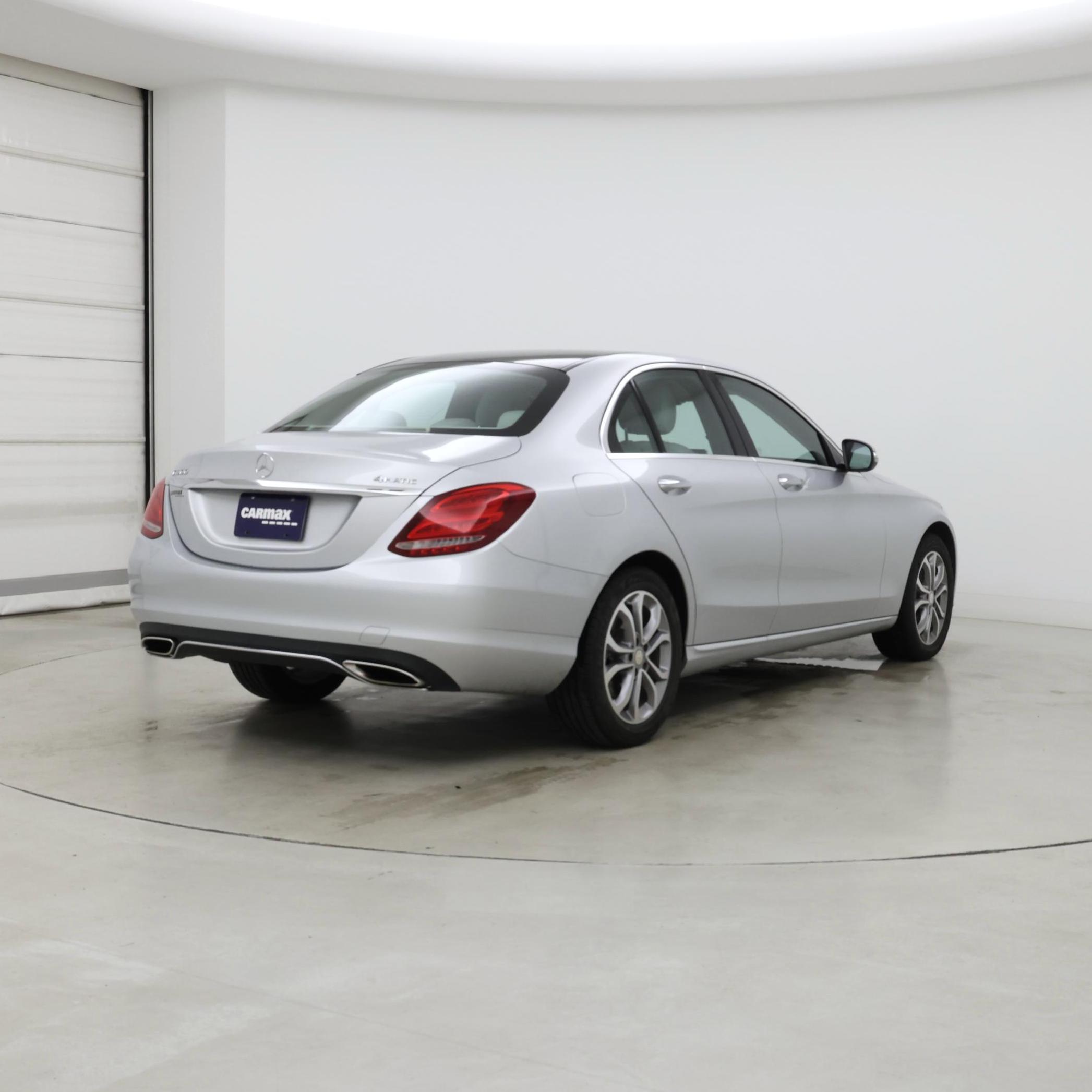 Thumbnail: 2015 Mercedes-Benz C-Class - 8