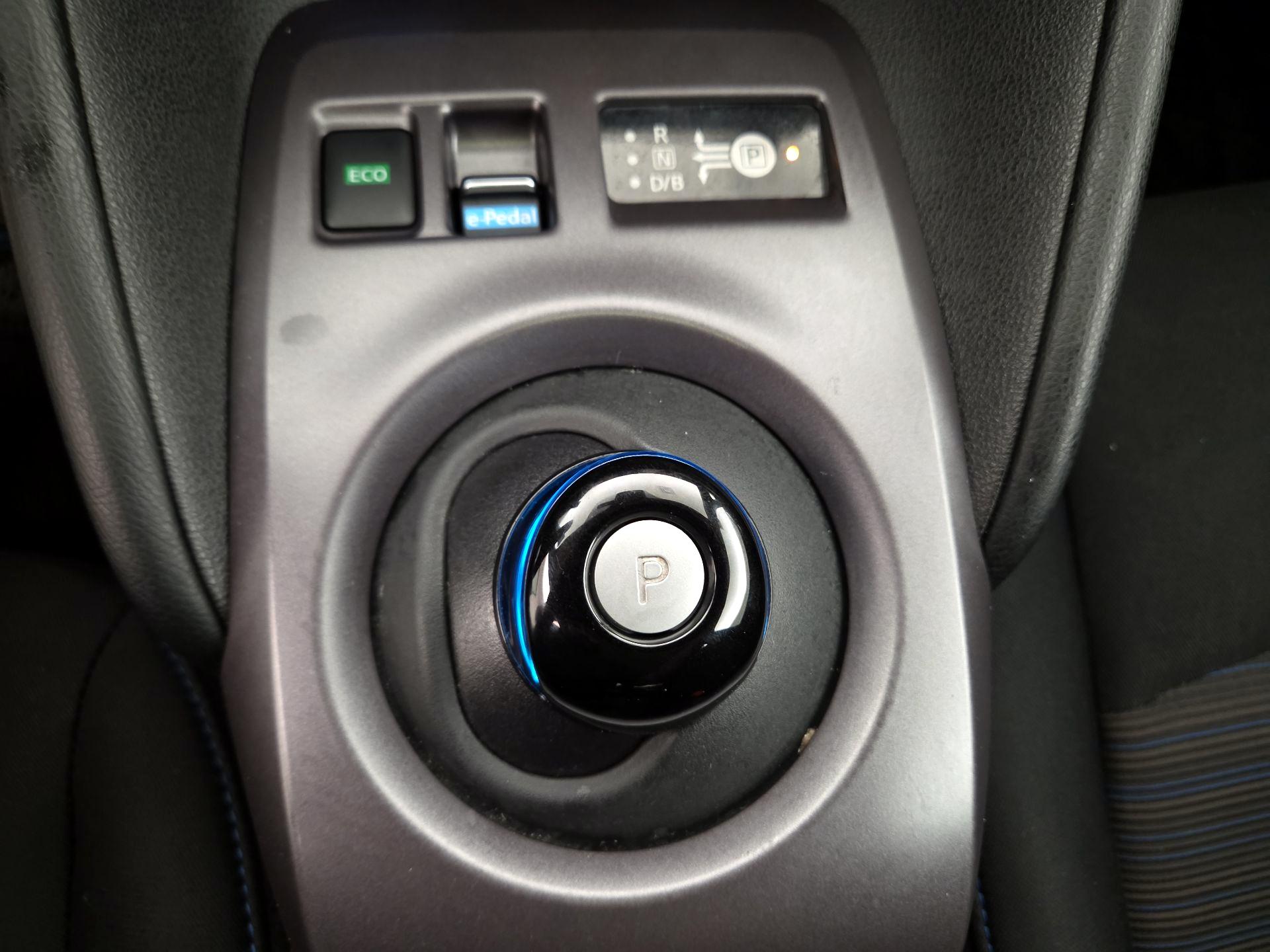 Thumbnail: 2021 Nissan Leaf - 17