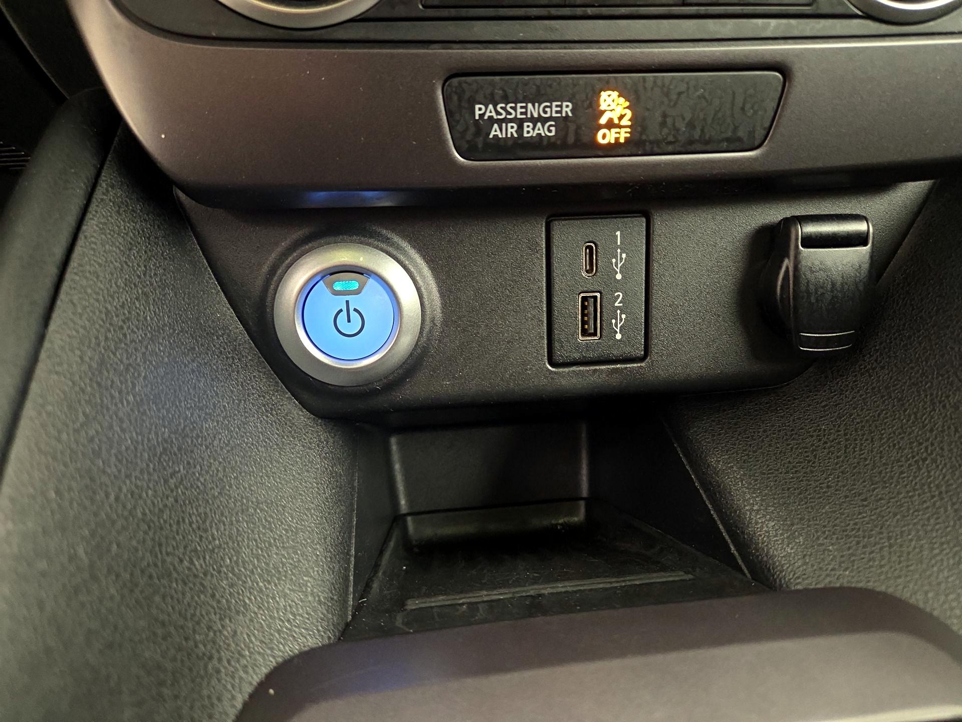 Thumbnail: 2021 Nissan Leaf - 18