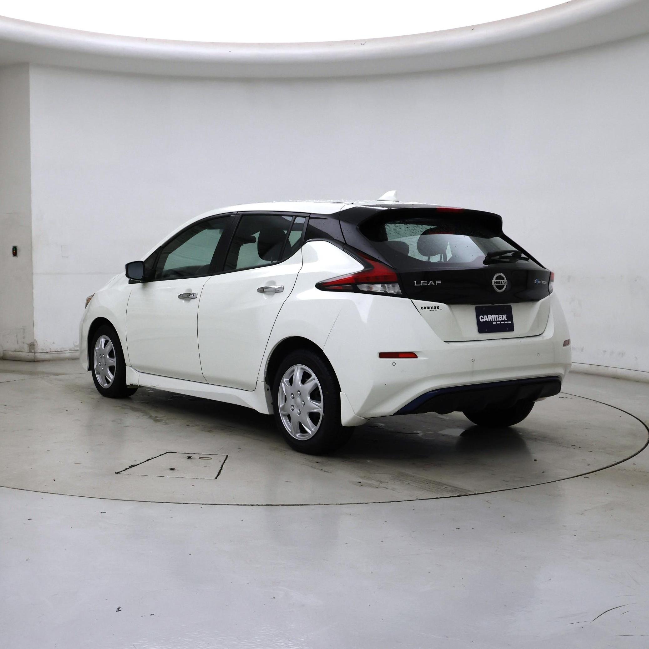 Thumbnail: 2021 Nissan Leaf - 2