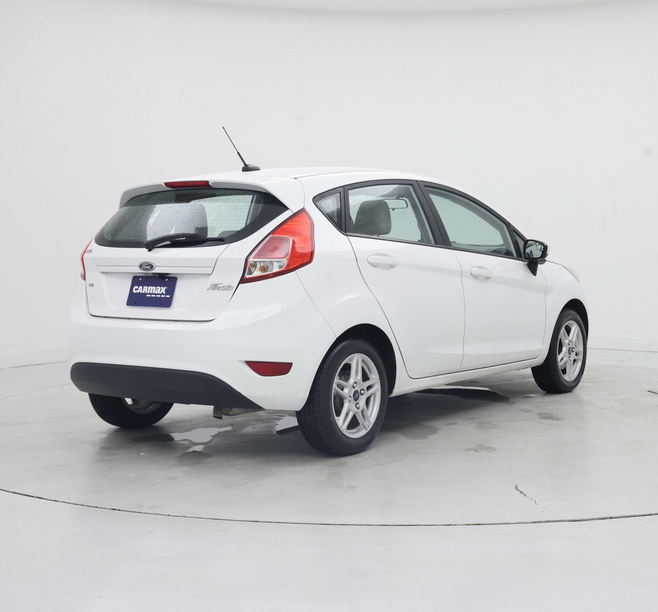 Thumbnail: 2018 Ford Fiesta - 8