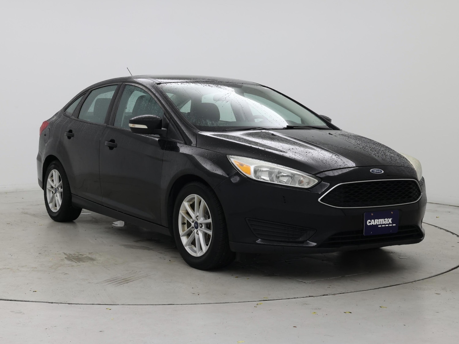 2017 Ford Focus SE - Photo 2