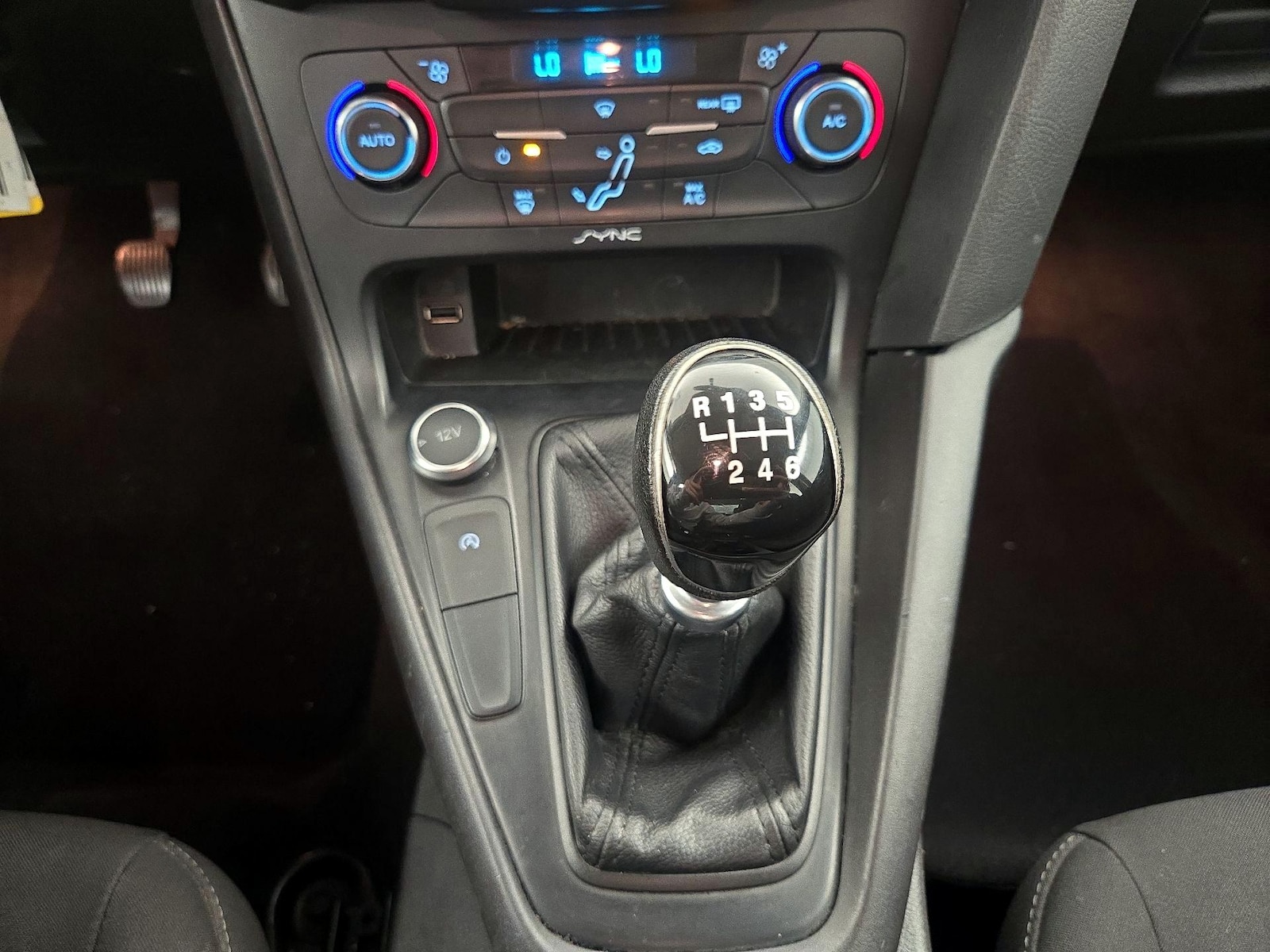2017 Ford Focus SE - Photo 17