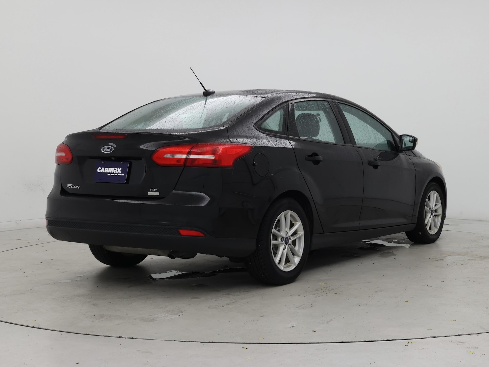 2017 Ford Focus SE - Photo 9
