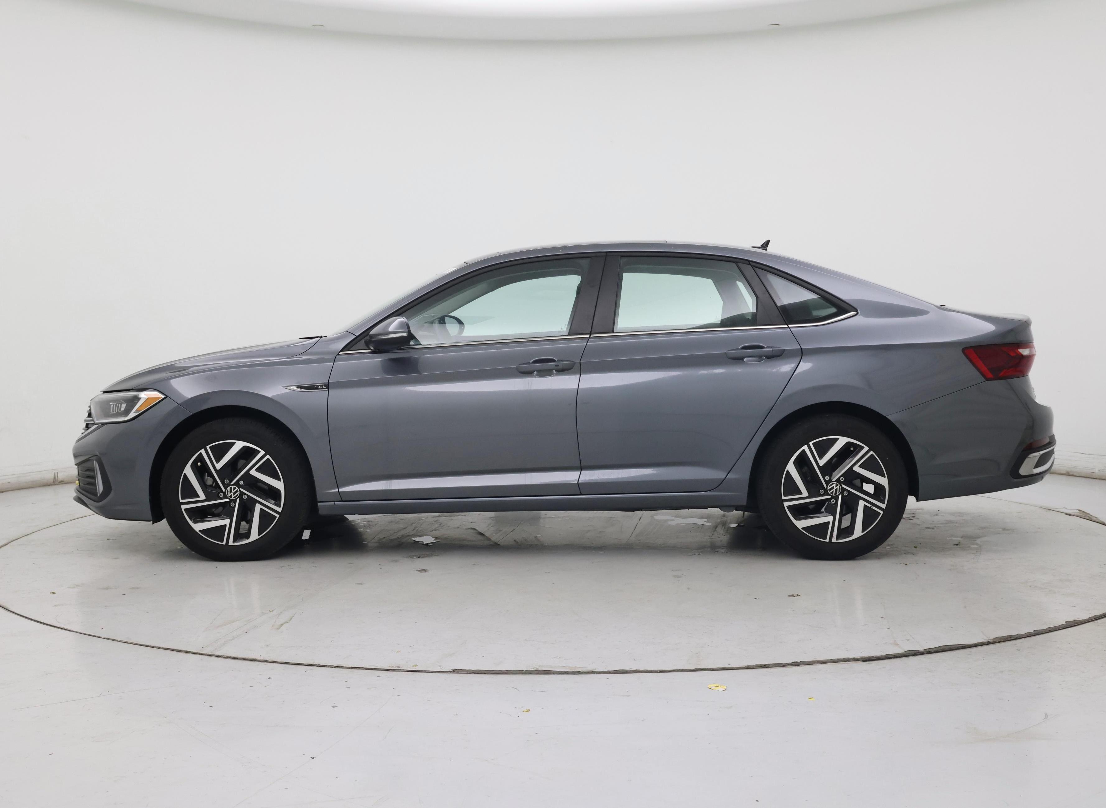 Thumbnail: 2022 Volkswagen Jetta - 3