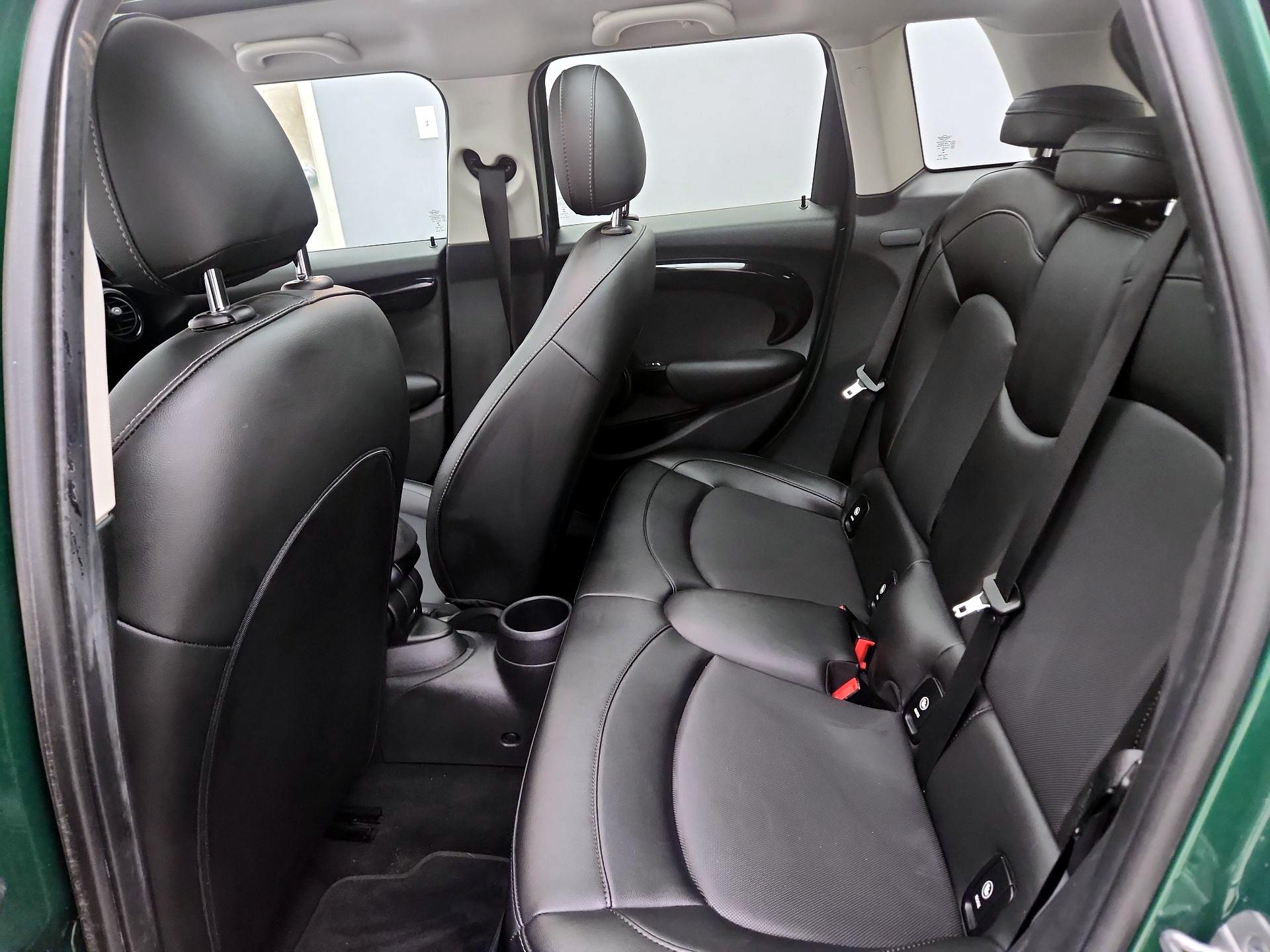 Thumbnail: 2021 MINI Cooper Hardtop - 20