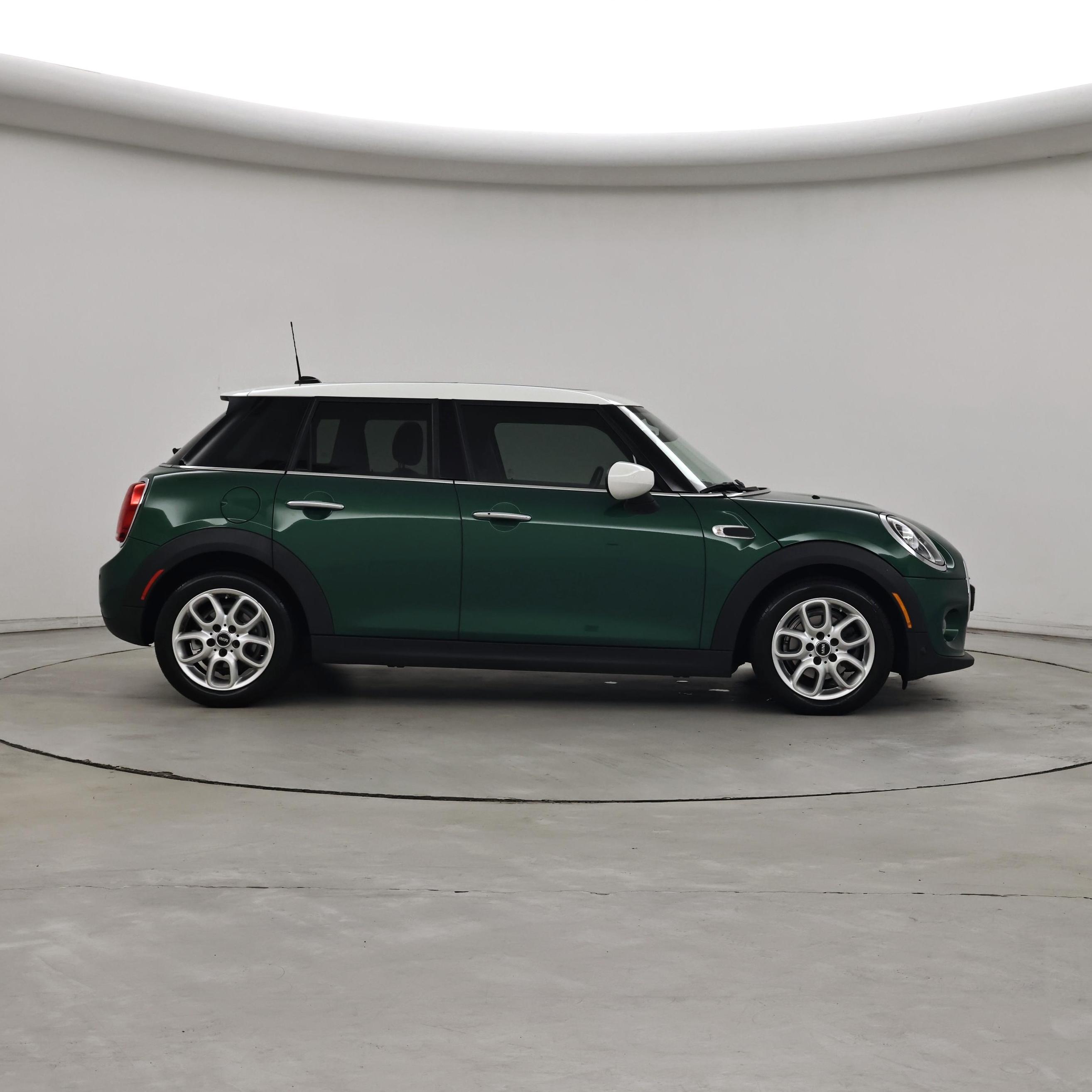 Thumbnail: 2021 MINI Cooper Hardtop - 7