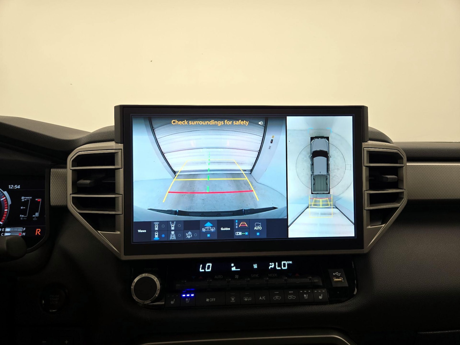 2025 Toyota Tundra Limited - Photo 15