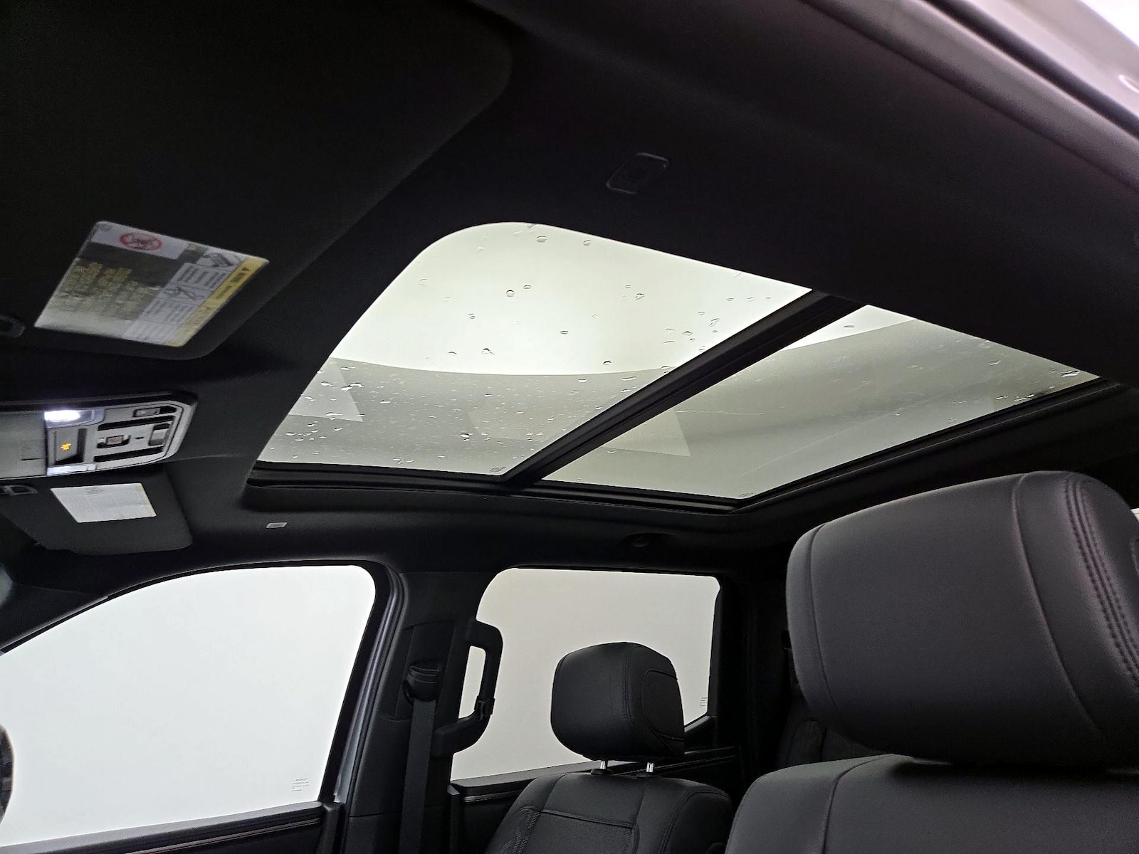 2025 Toyota Tundra Limited - Photo 20