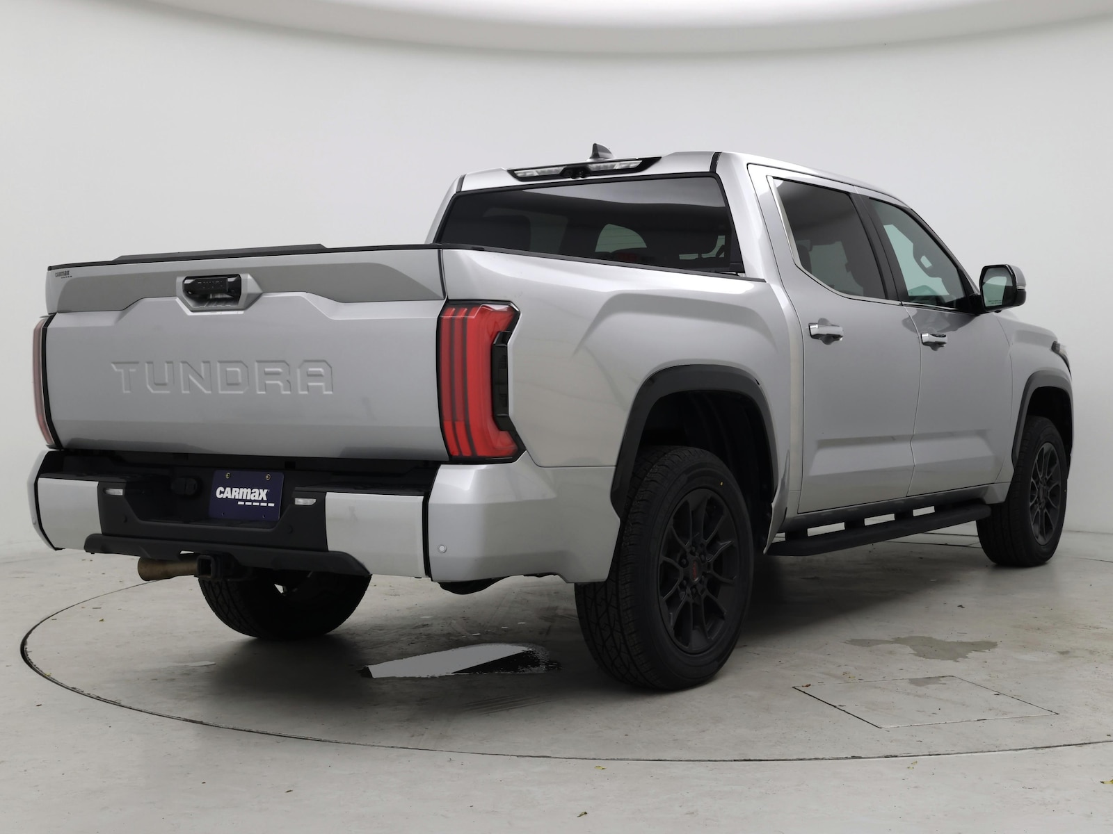 2025 Toyota Tundra Limited - Photo 9