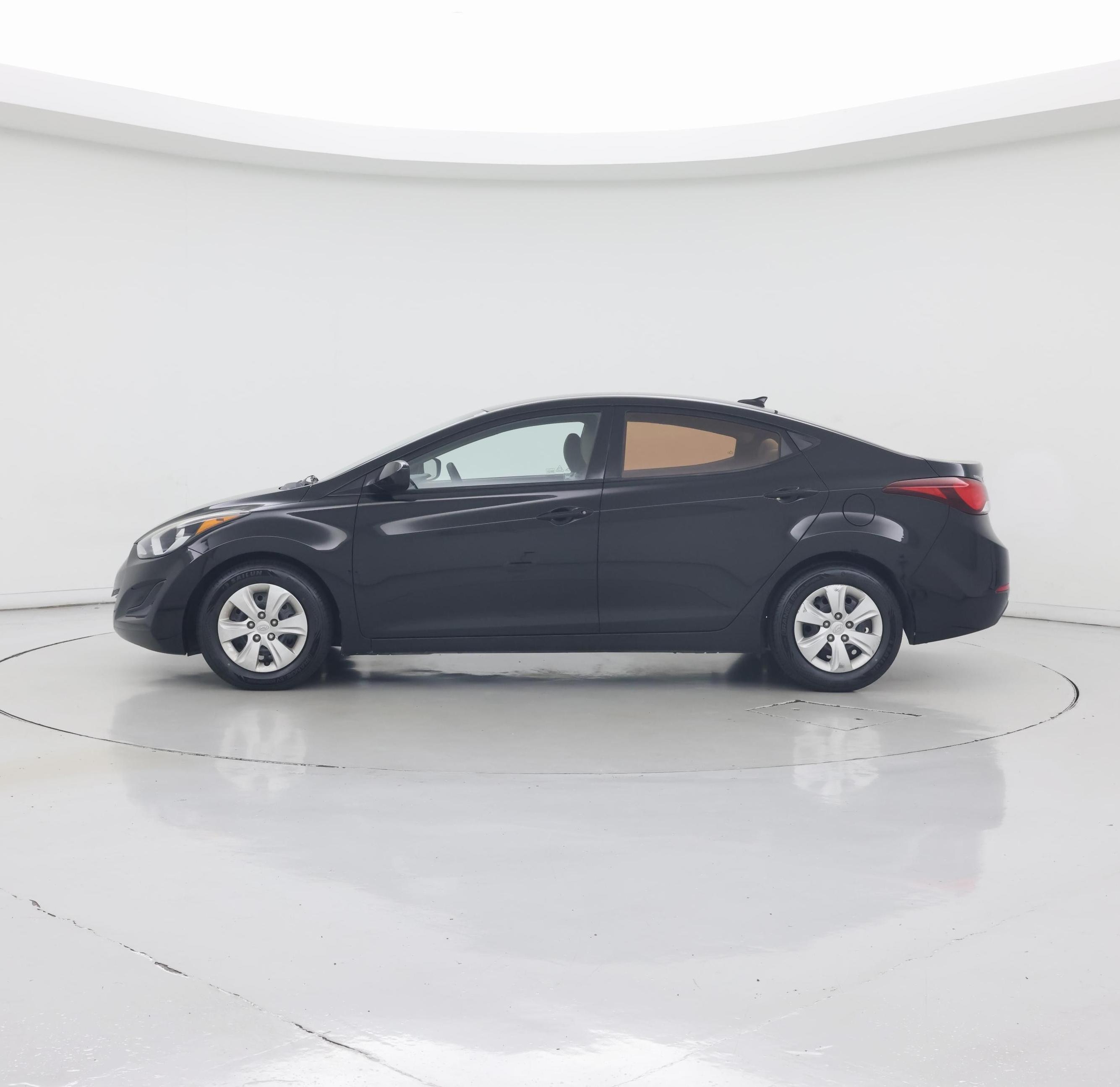 Thumbnail: 2016 Hyundai Elantra - 3
