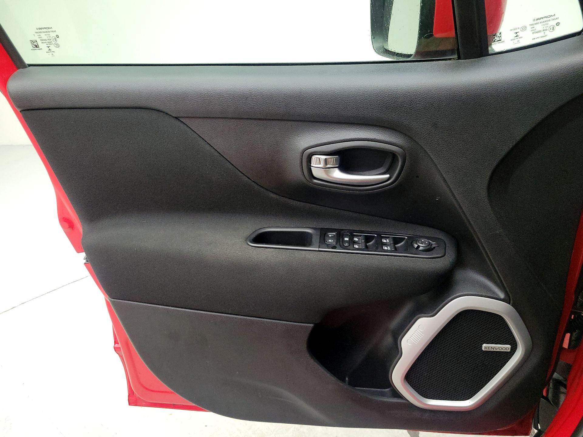 Thumbnail: 2021 Jeep Renegade - 12