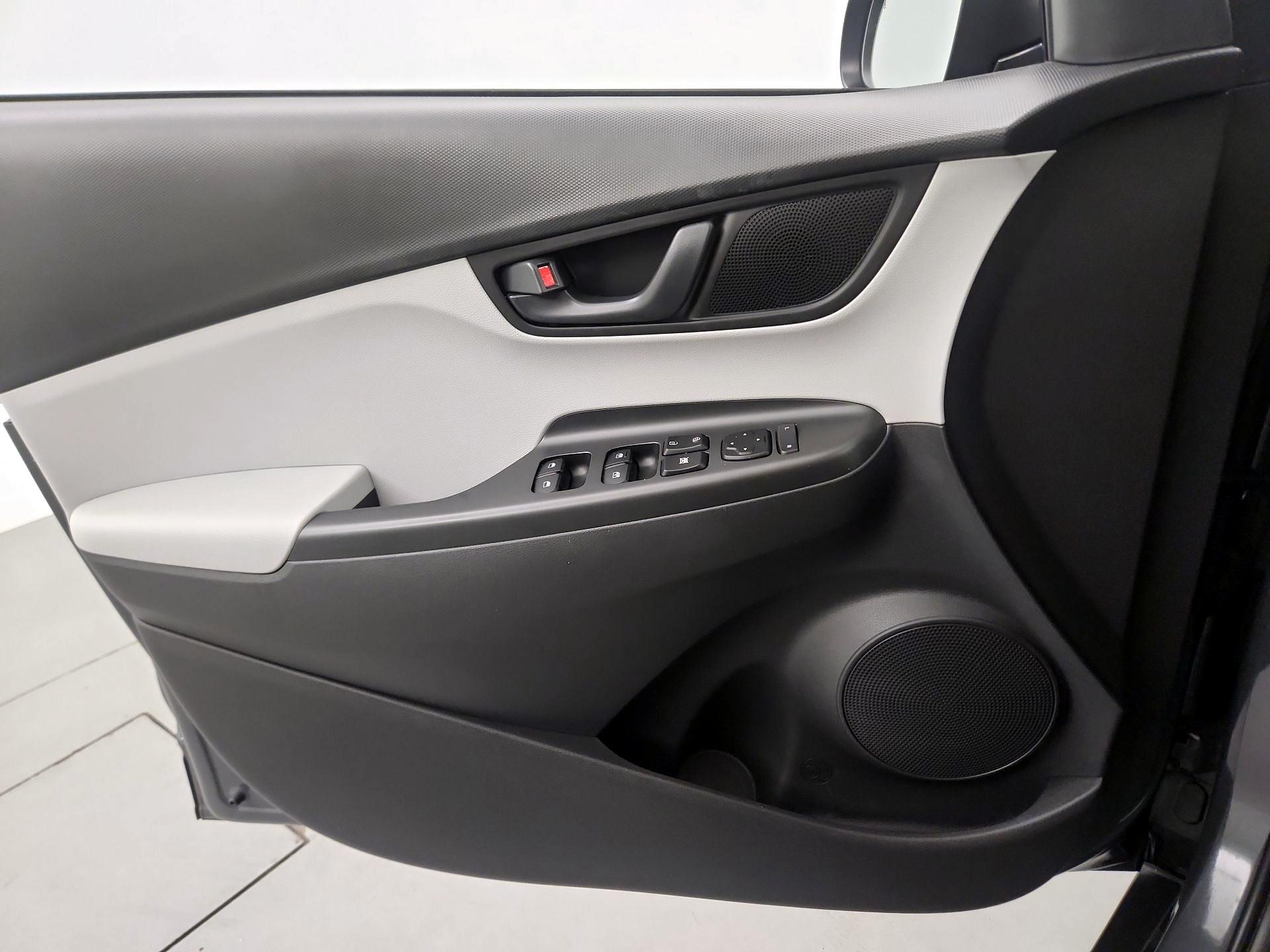 Thumbnail: 2023 Hyundai Kona - 12