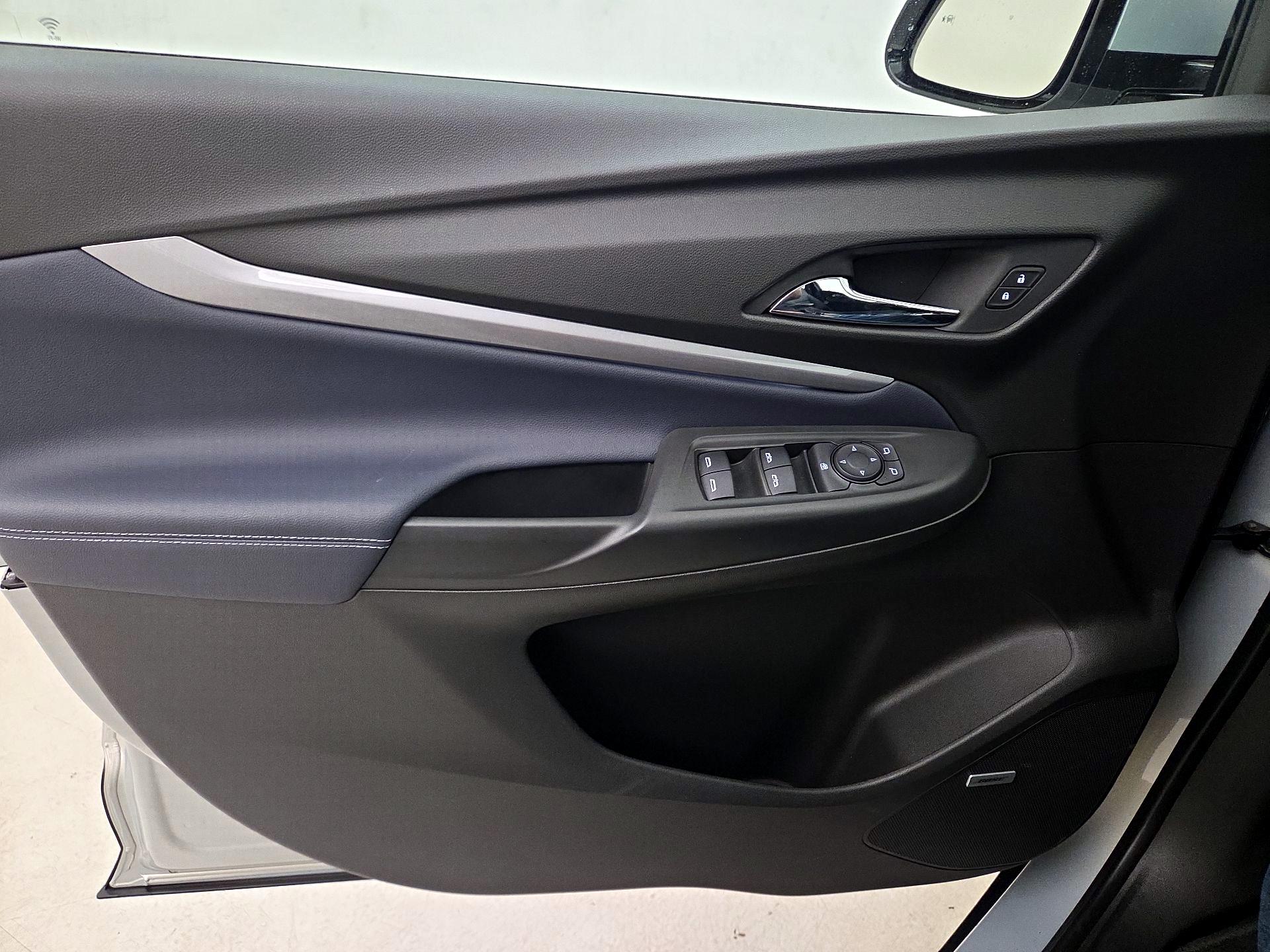 Thumbnail: 2022 Chevrolet Bolt EUV - 12