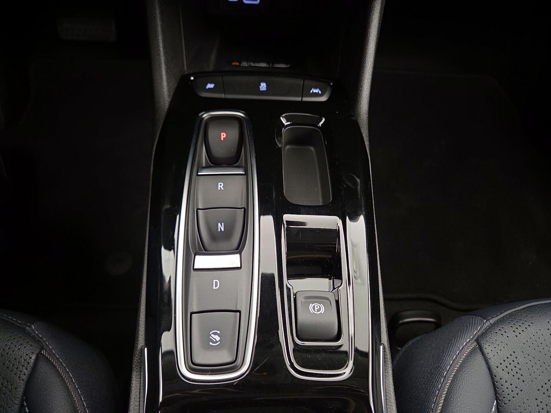 Thumbnail: 2022 Chevrolet Bolt EUV - 18