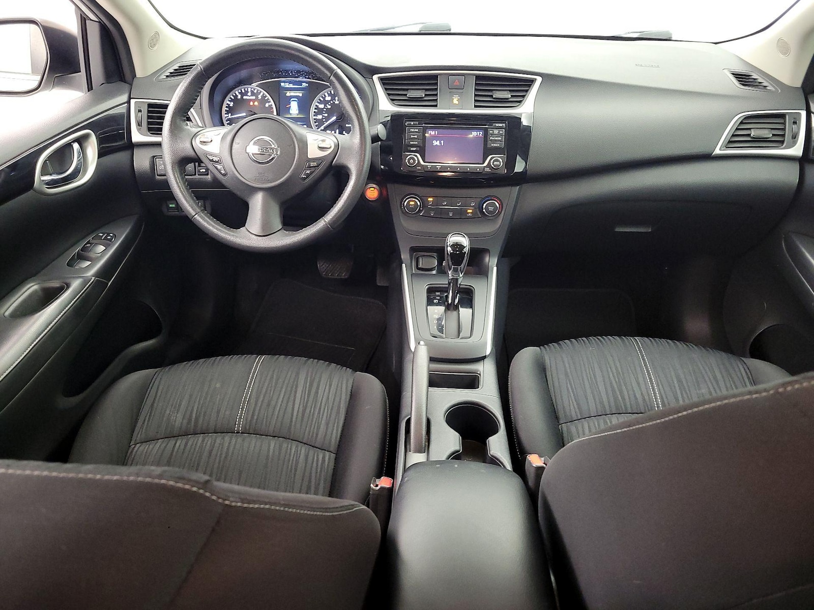 2017 Nissan Sentra SV - Photo 10