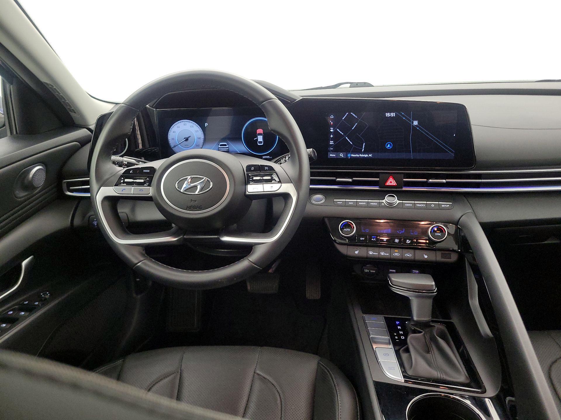 Thumbnail: 2023 Hyundai Elantra - 10