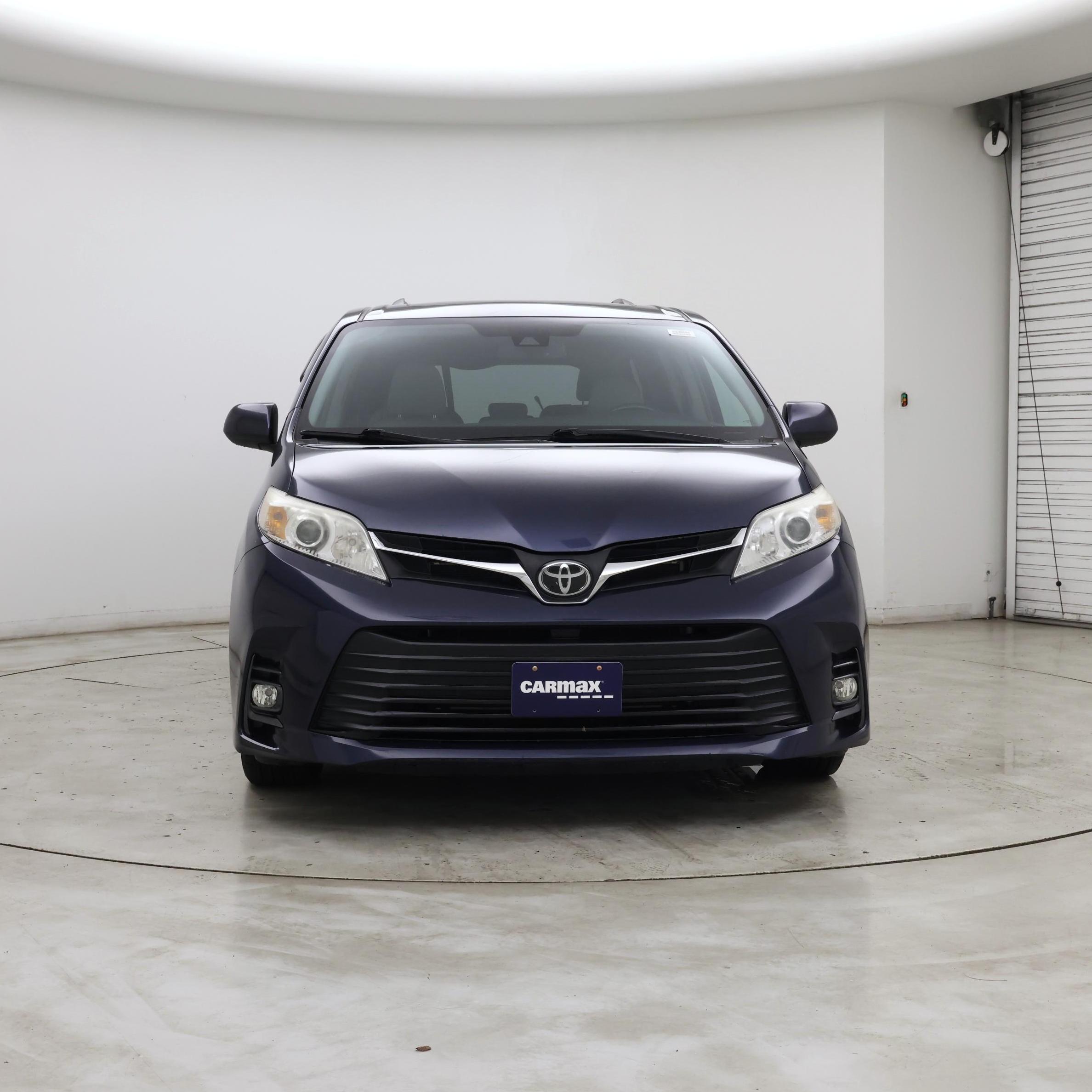 Thumbnail: 2019 Toyota Sienna - 5