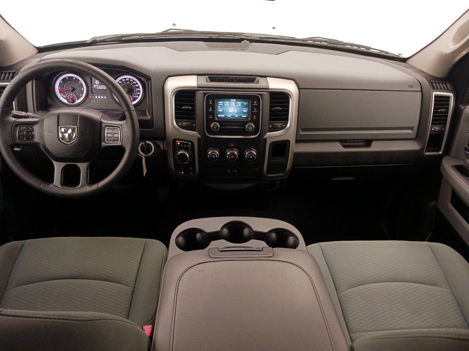 Thumbnail: 2020 RAM 1500 Classic - 9