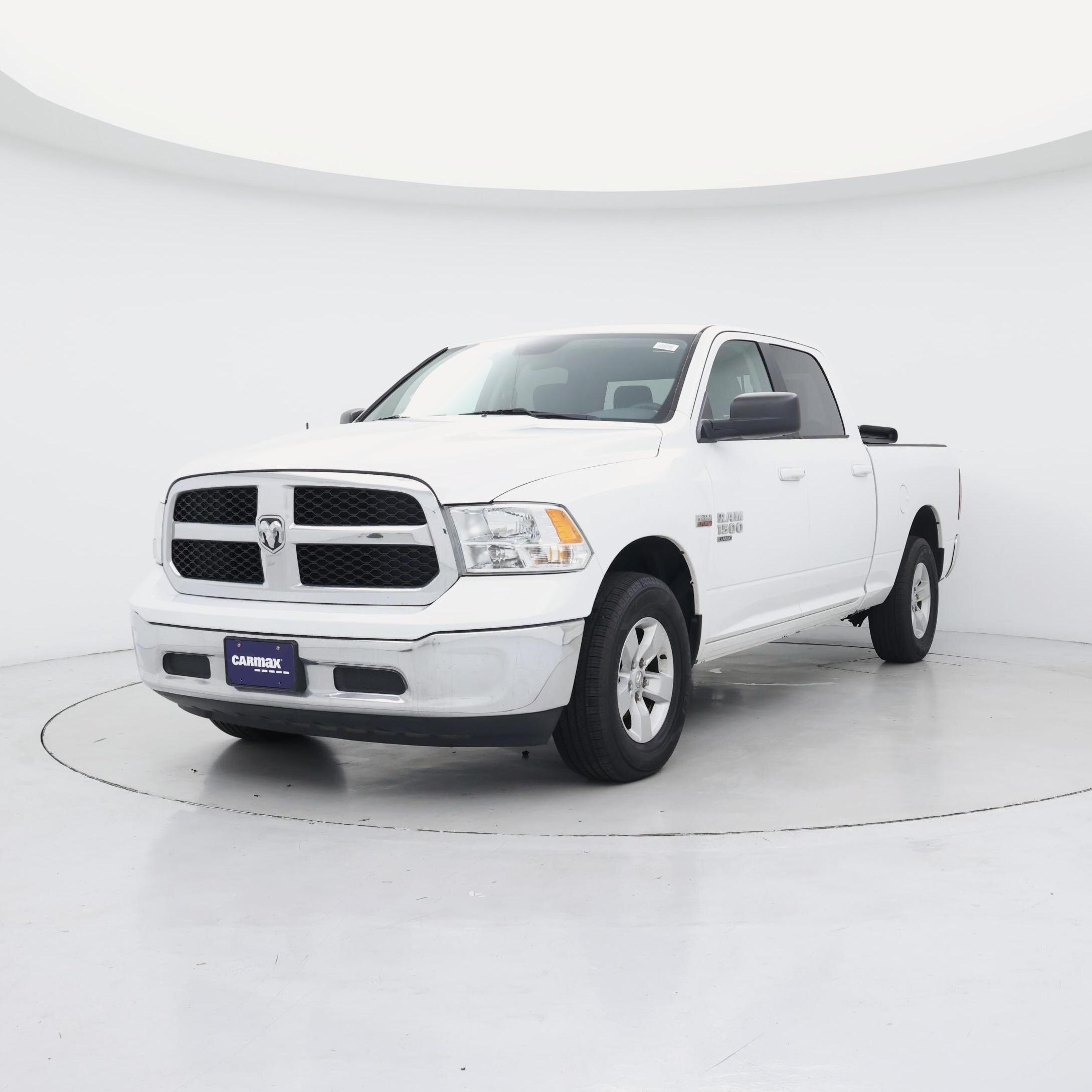 Thumbnail: 2020 RAM 1500 Classic - 4