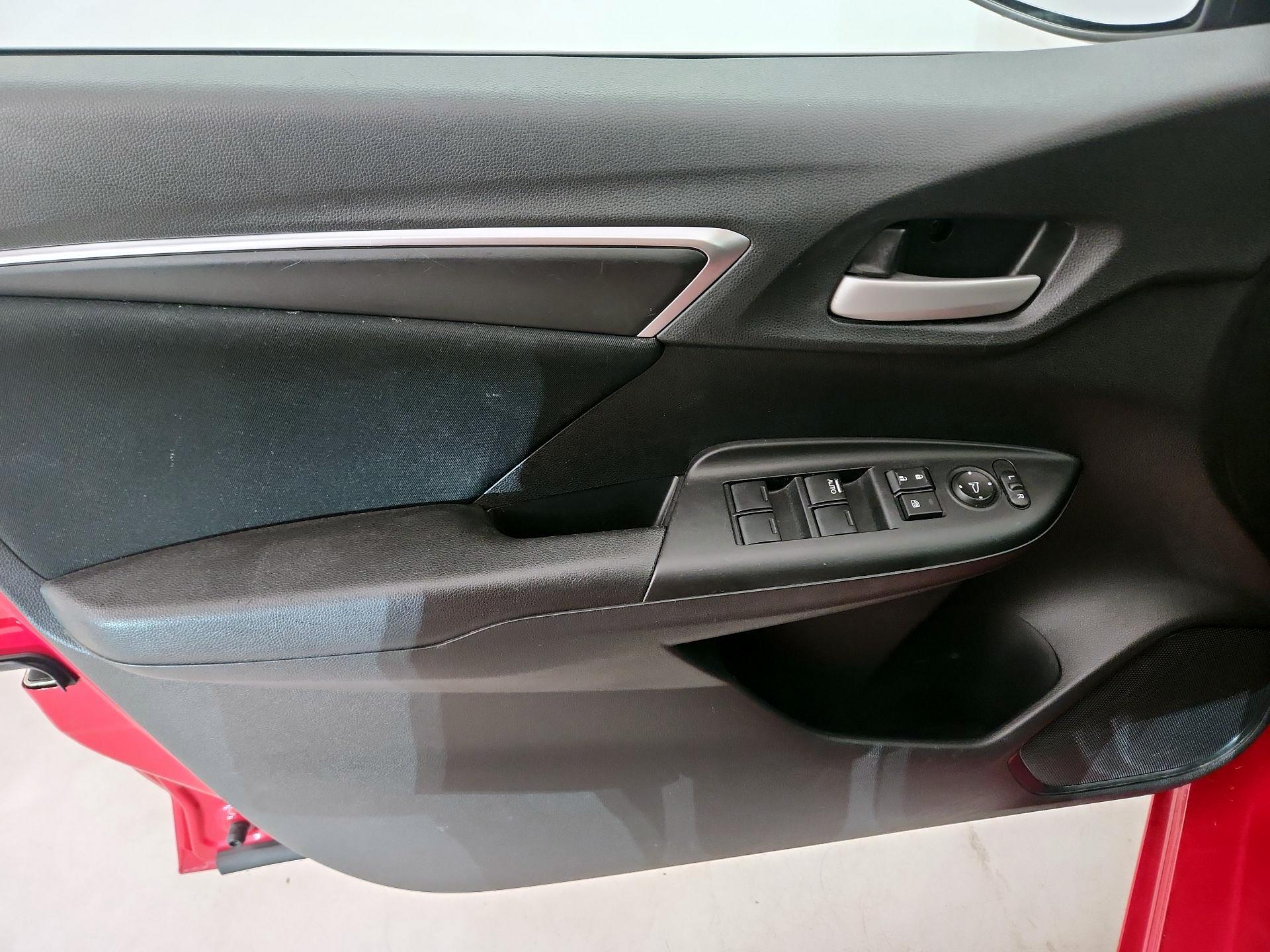 Thumbnail: 2015 Honda Fit - 12