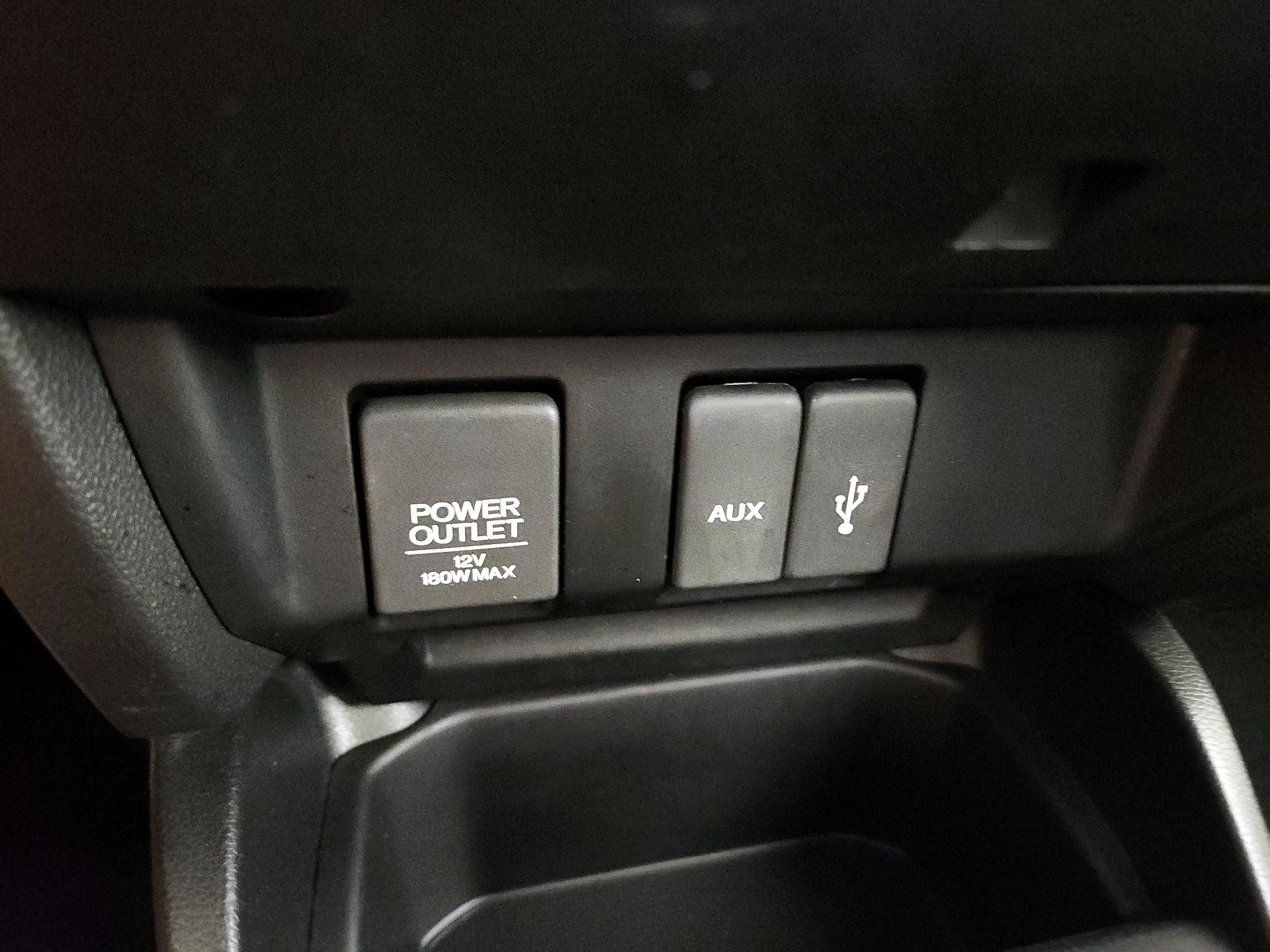 Thumbnail: 2015 Honda Fit - 18