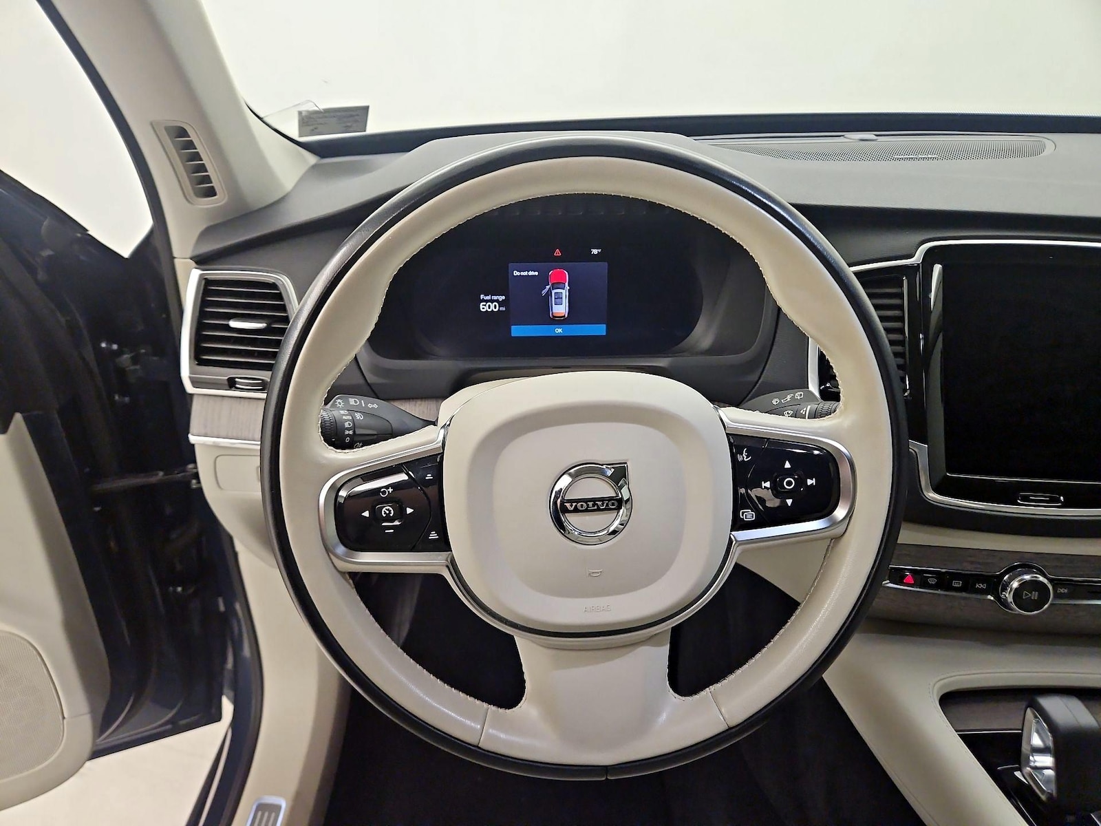 2024 Volvo XC90 Plus - Photo 11