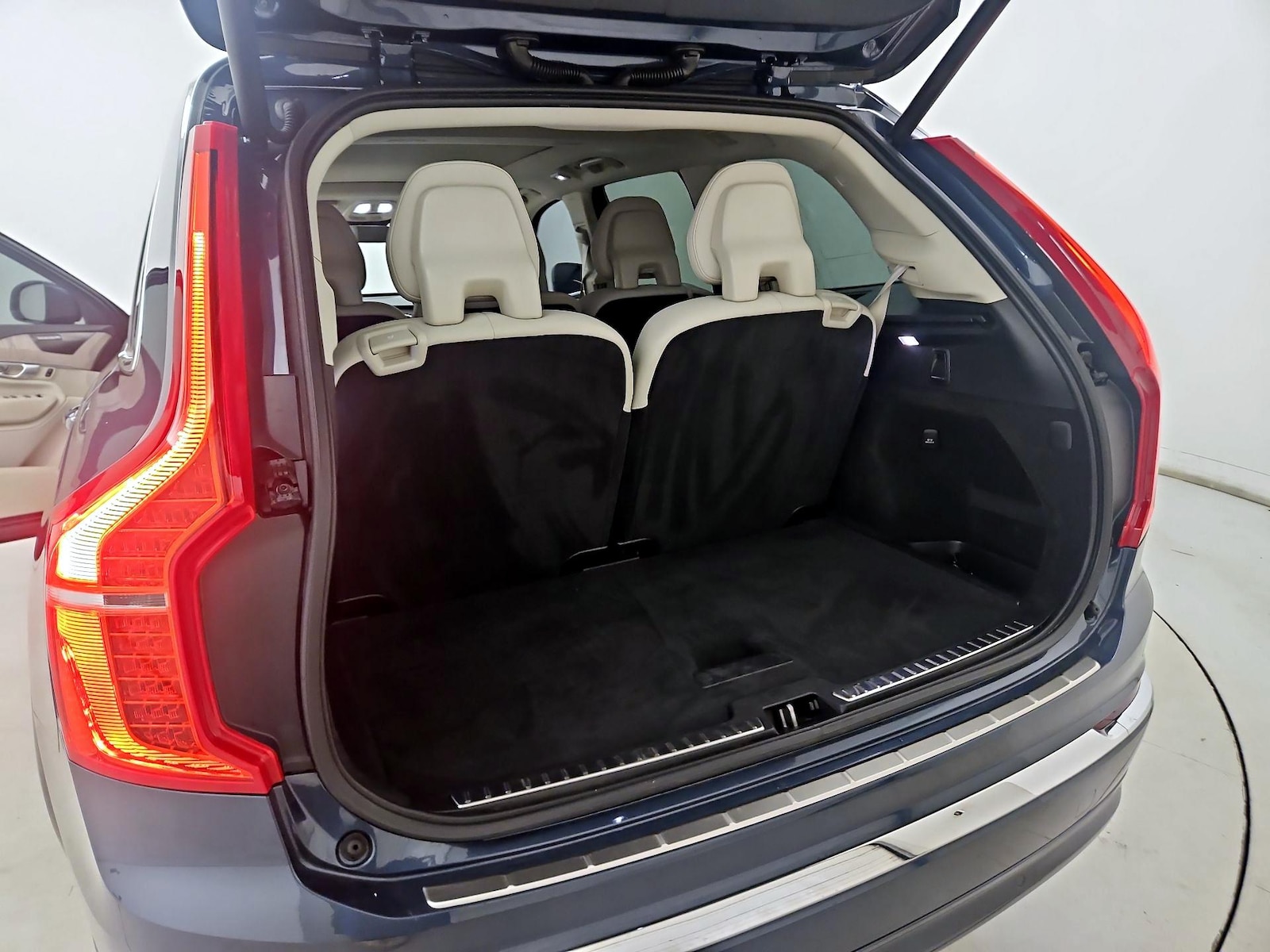 2024 Volvo XC90 Plus - Photo 23