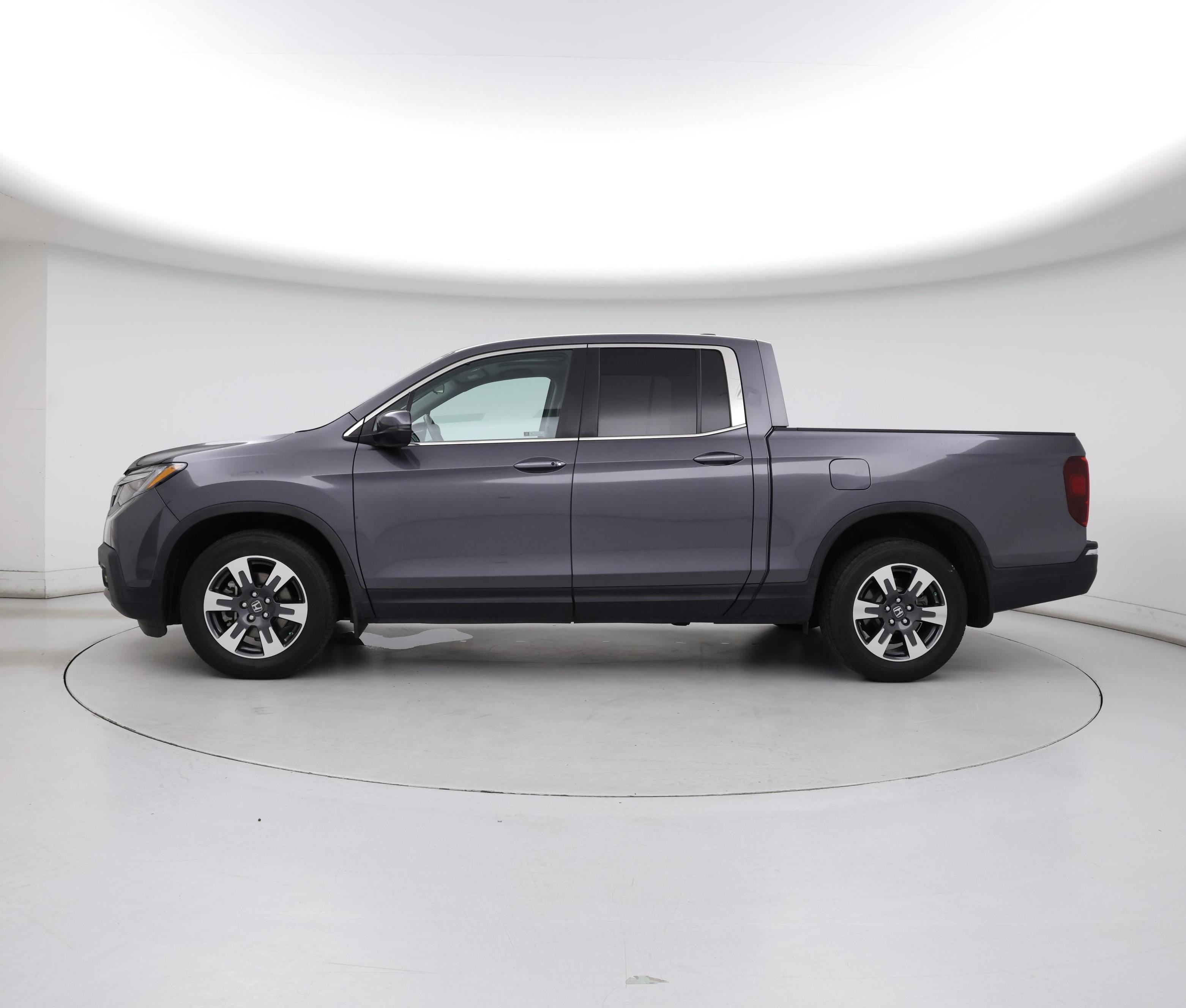 Thumbnail: 2019 Honda Ridgeline - 3