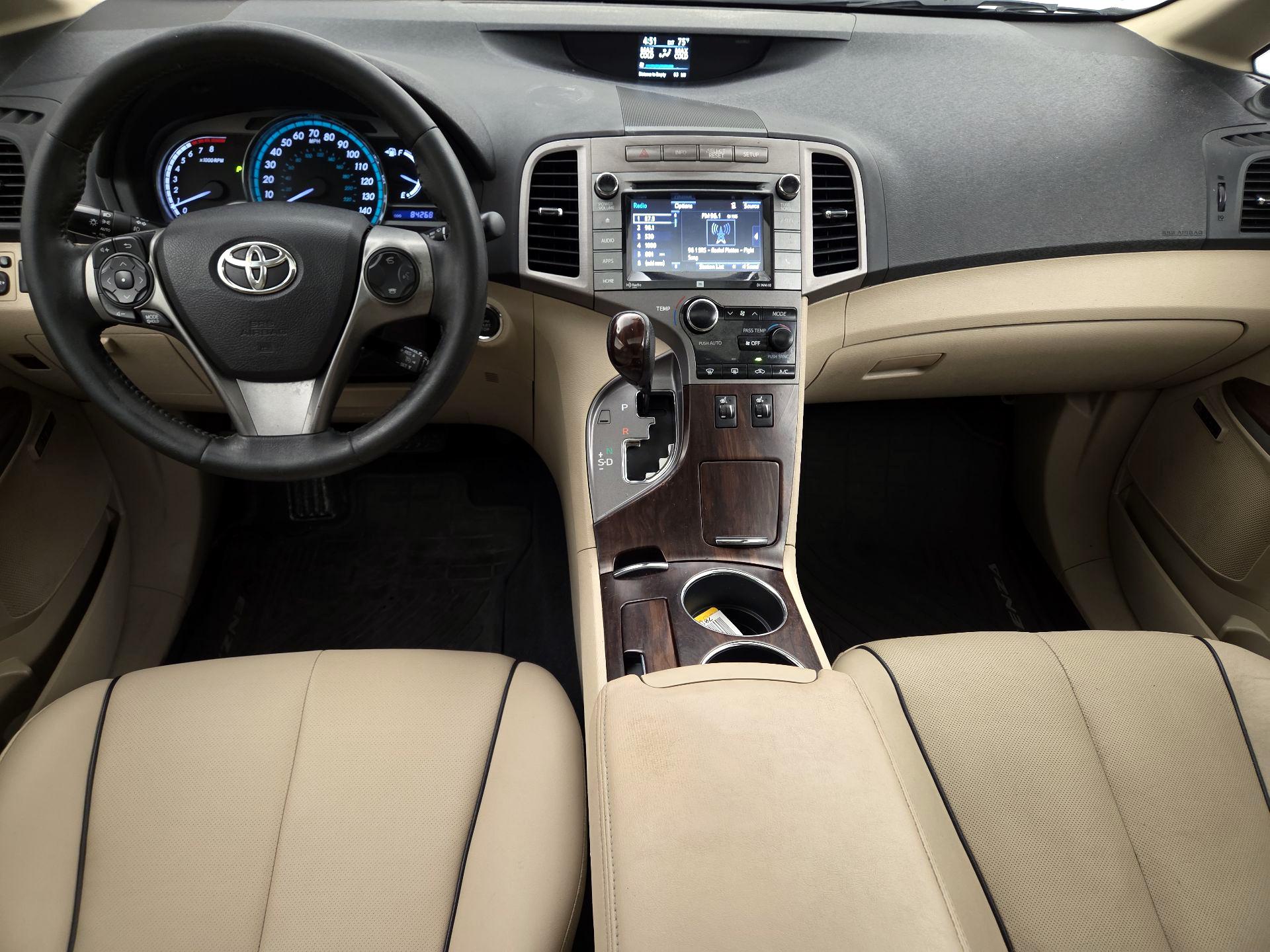 Thumbnail: 2015 Toyota Venza - 9