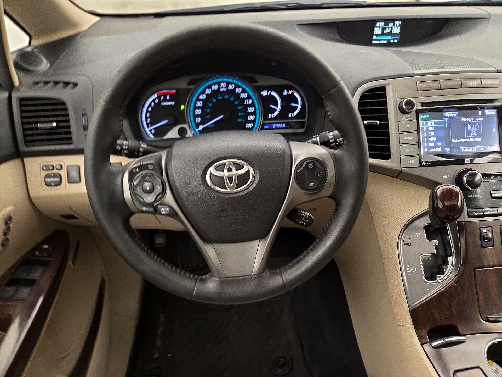 Thumbnail: 2015 Toyota Venza - 10