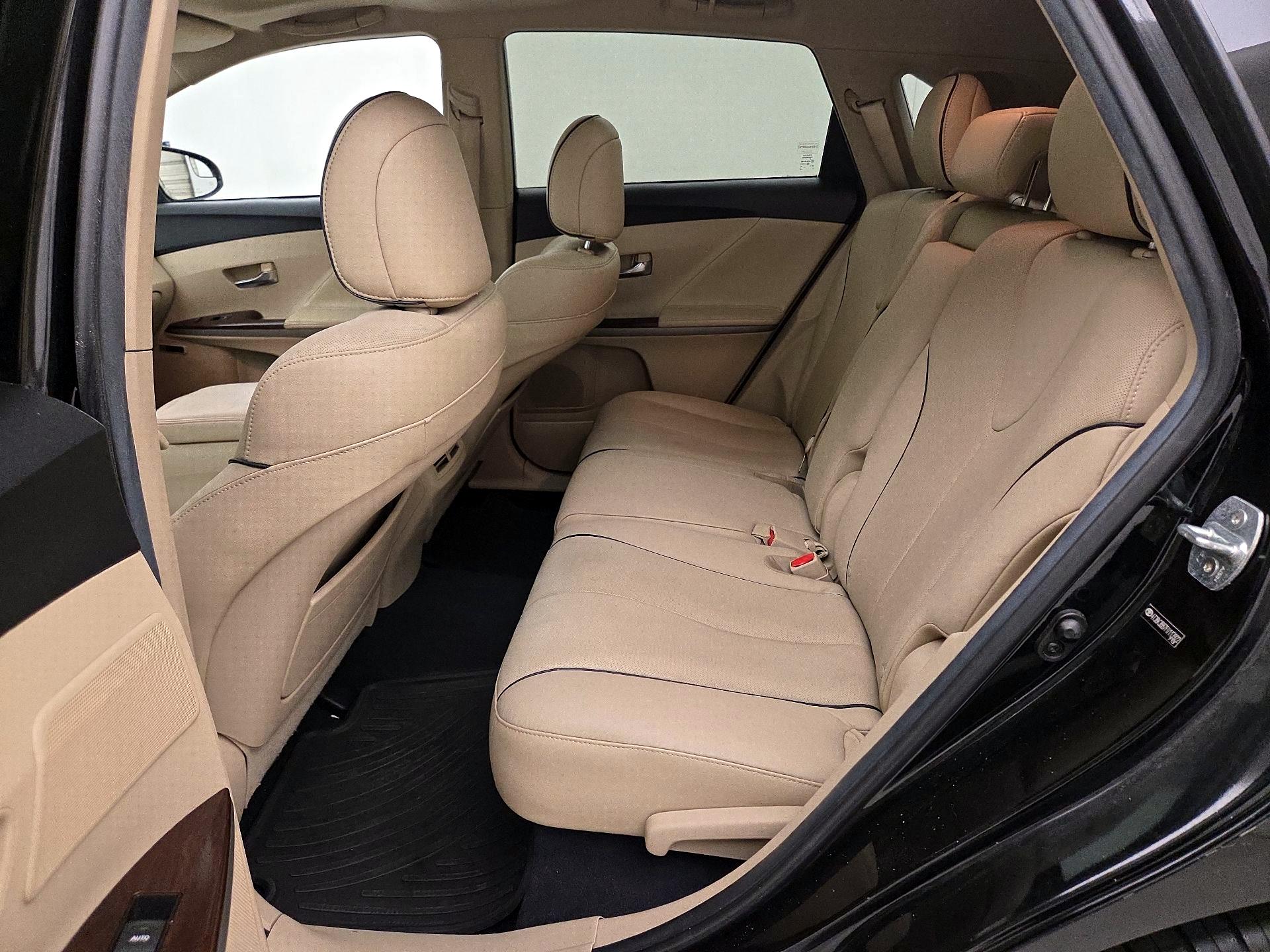 Thumbnail: 2015 Toyota Venza - 20