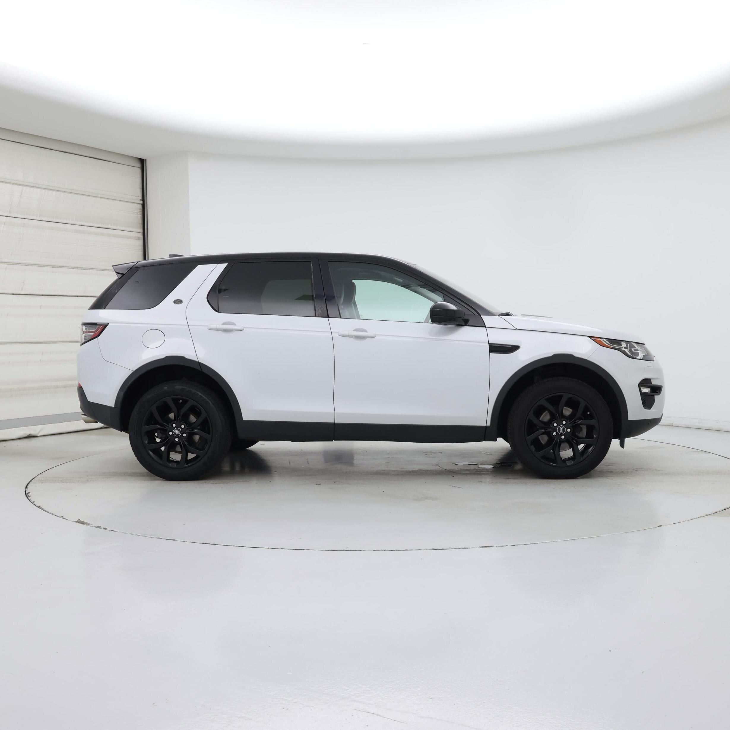 Thumbnail: 2018 Land Rover Discovery Sport - 7