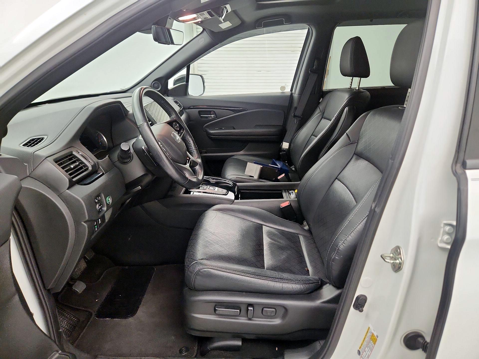 Thumbnail: 2019 Honda Passport - 11