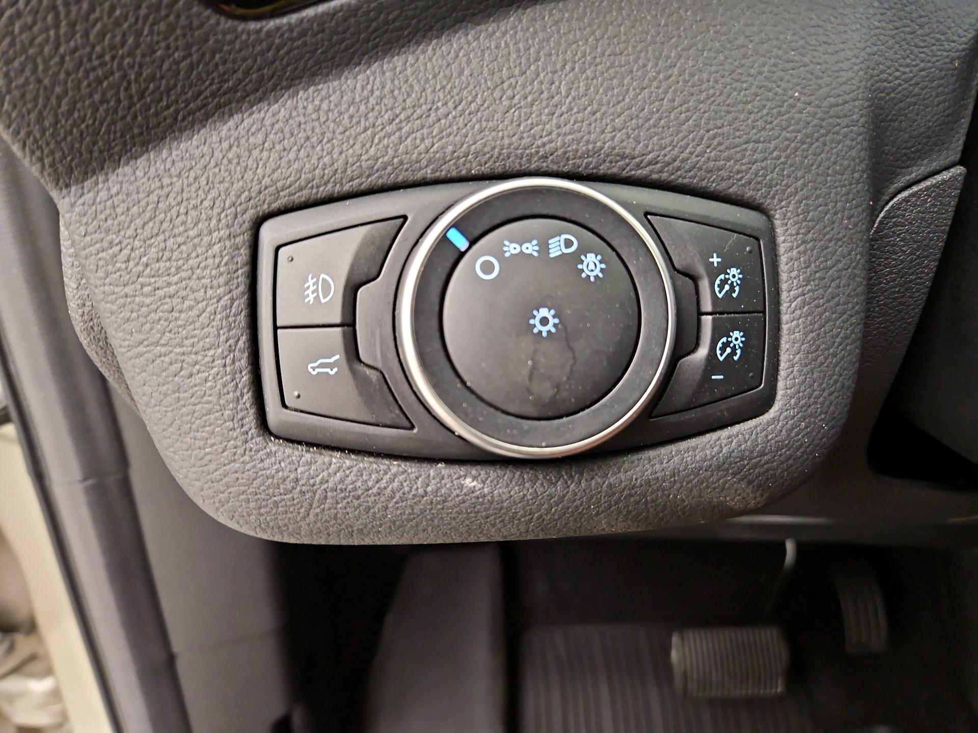Thumbnail: 2017 Ford Escape - 13
