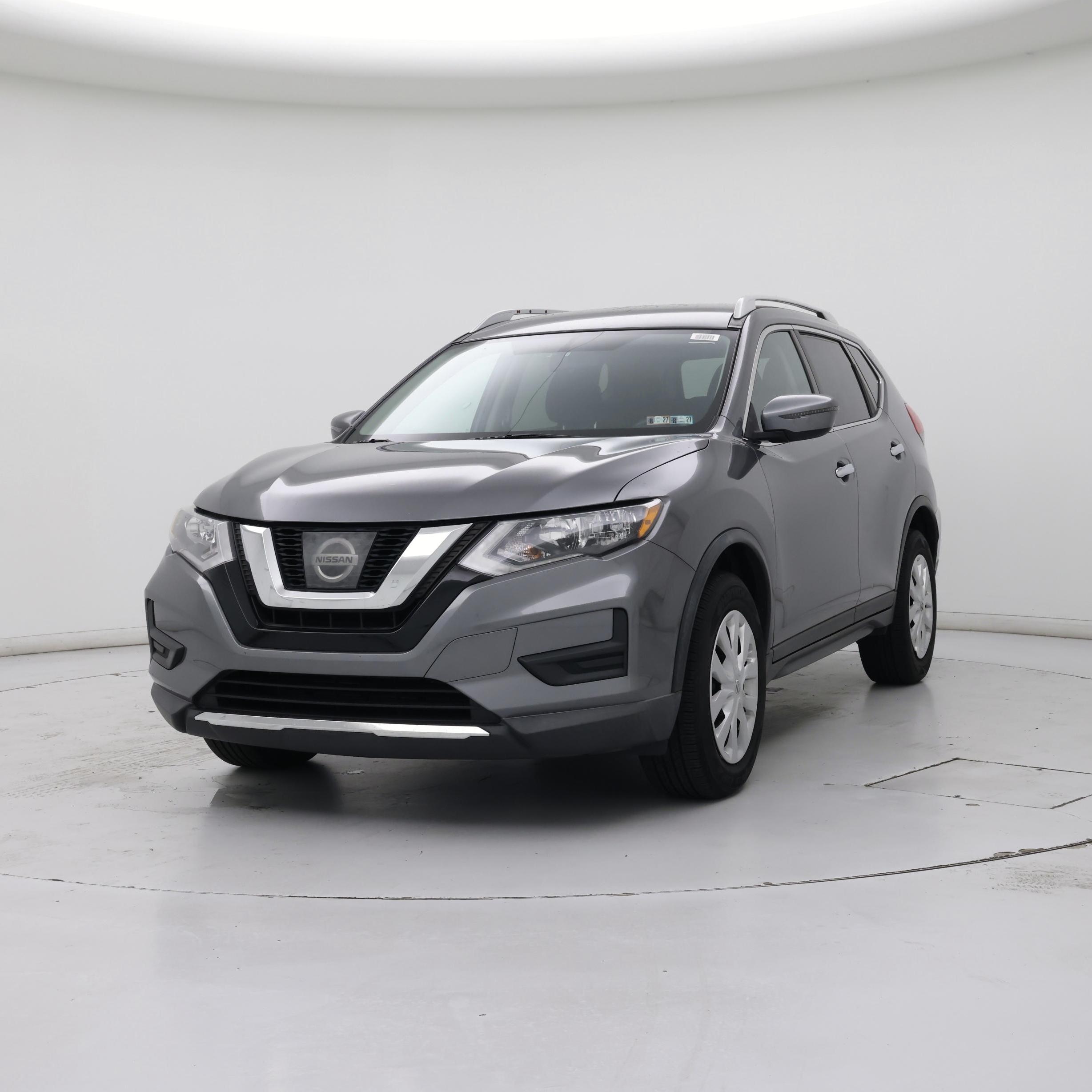 Thumbnail: 2017 Nissan Rogue - 4