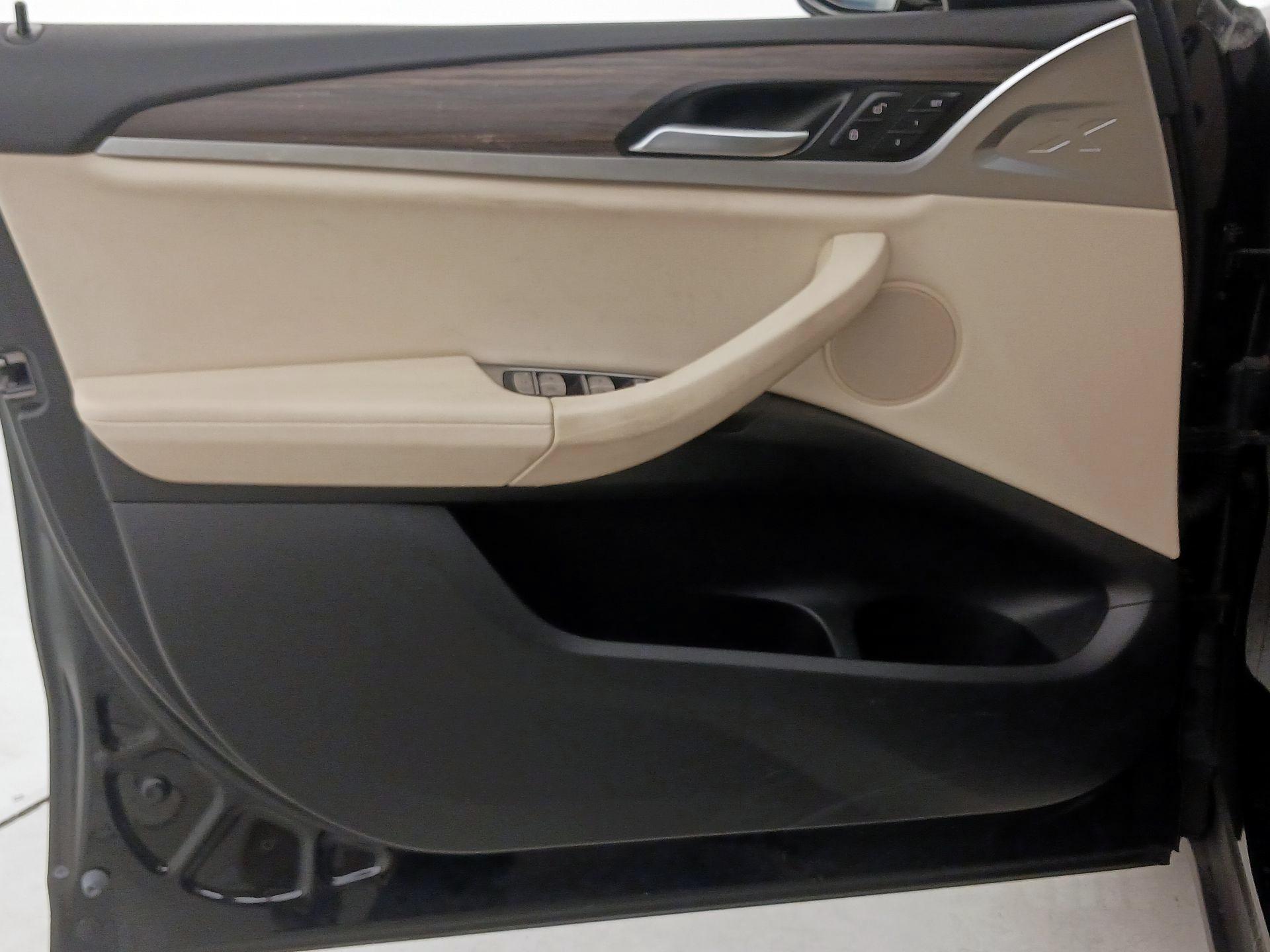 Thumbnail: 2021 BMW X3 - 12