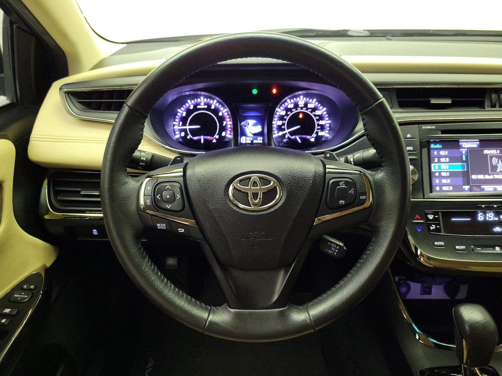 2016 Toyota Avalon XLE - Photo 11