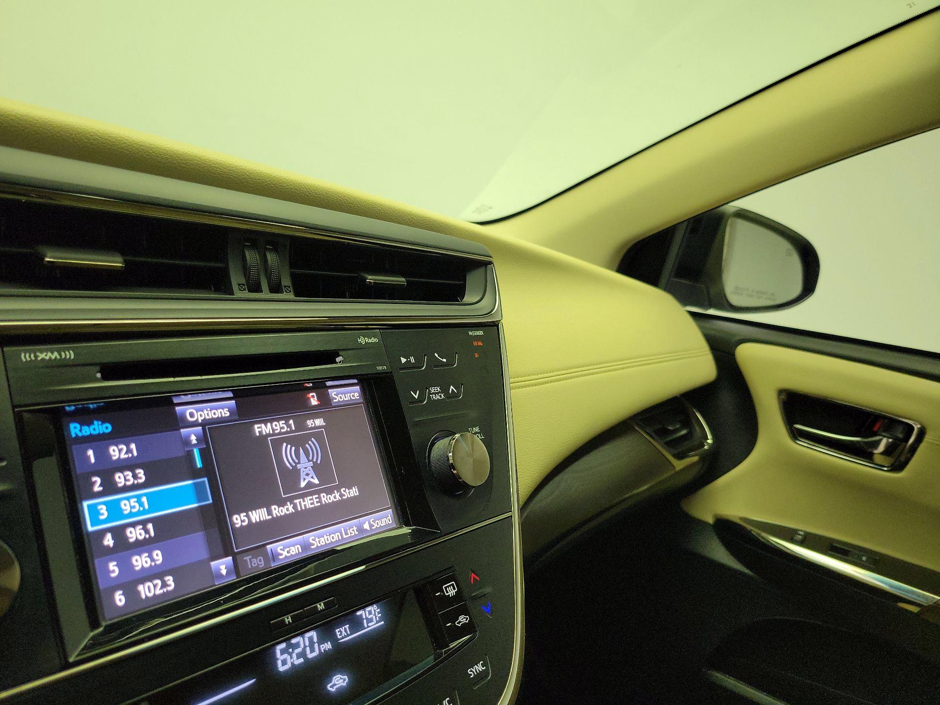 Thumbnail: 2016 Toyota Avalon - 15