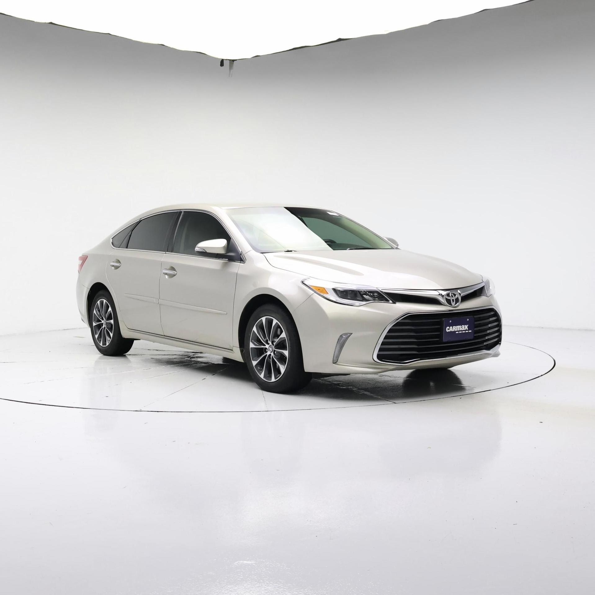 Thumbnail: 2016 Toyota Avalon - 2