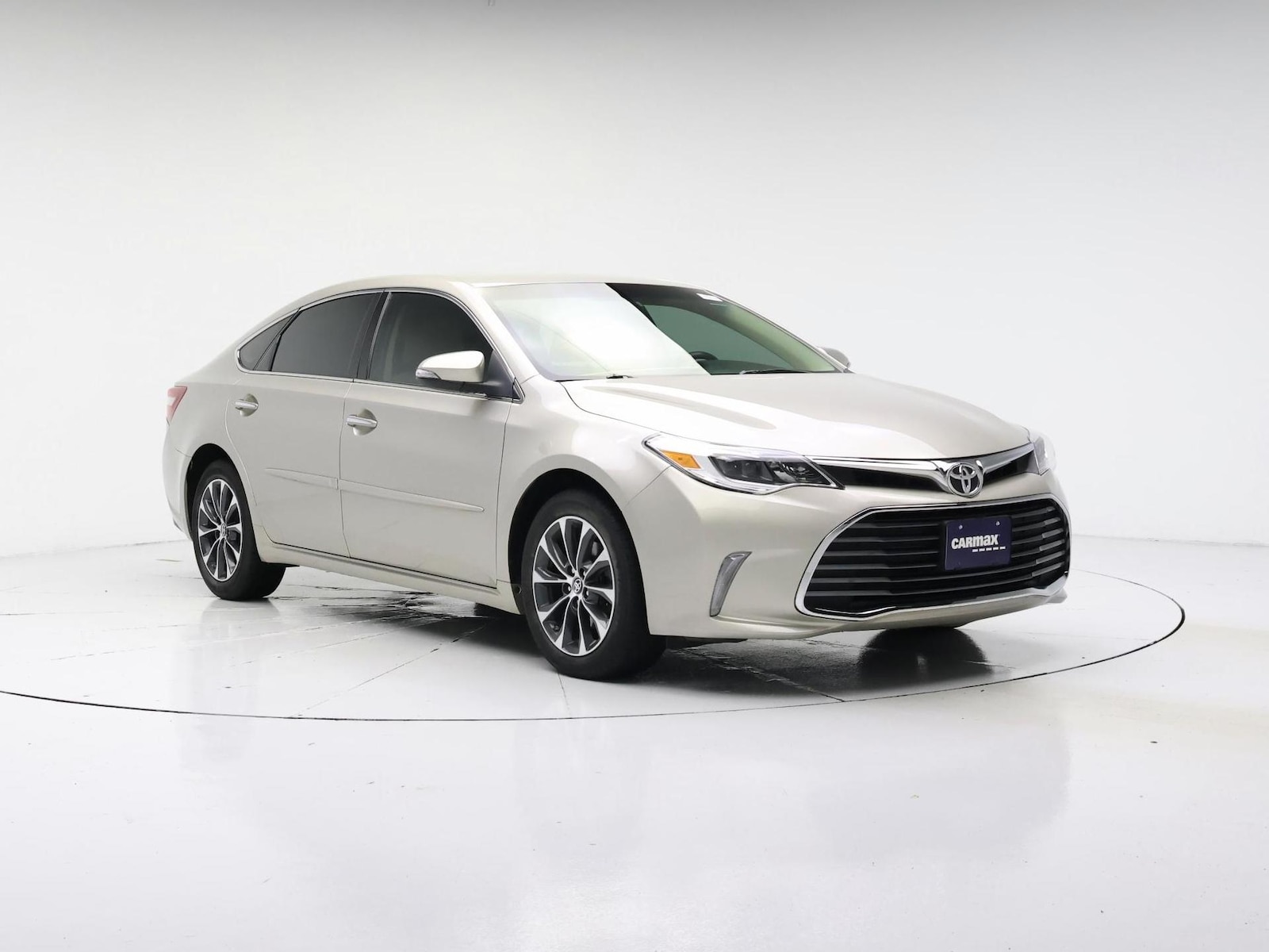 2016 Toyota Avalon XLE - Photo 3