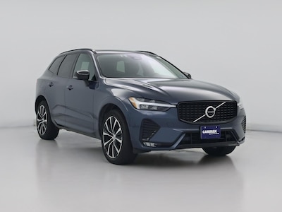 2023 Volvo XC60 B5 Plus Dark Theme