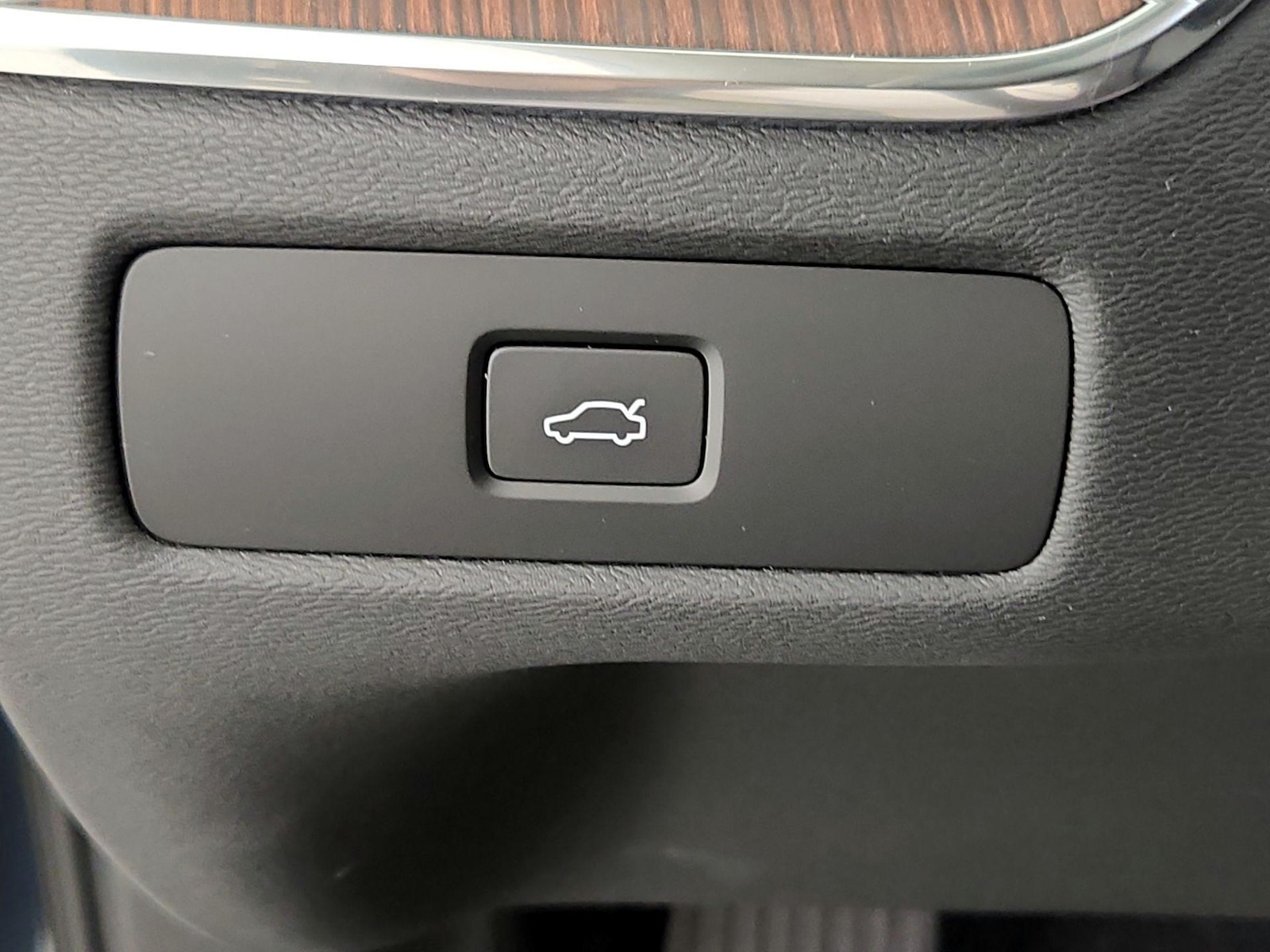 2023 Volvo XC60 Plus - Photo 14
