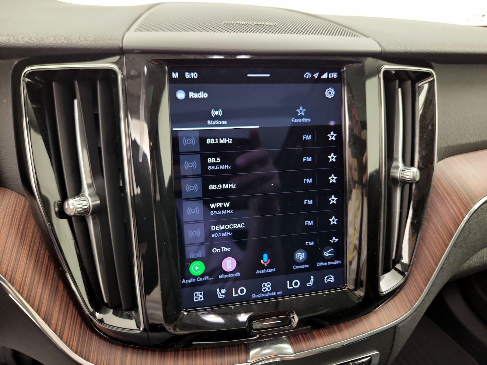 2023 Volvo XC60 Plus - Photo 17