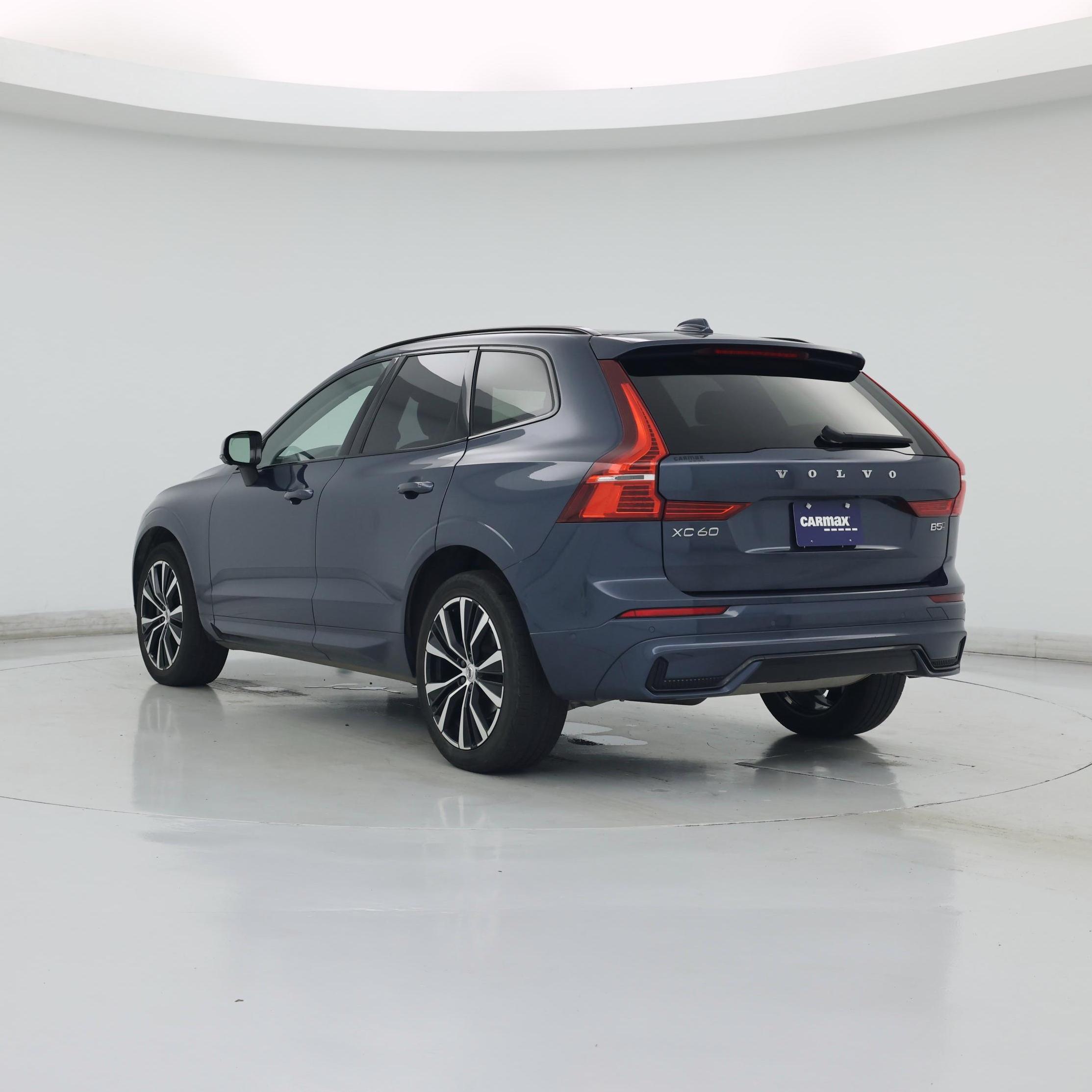 Thumbnail: 2023 Volvo XC60 - 2