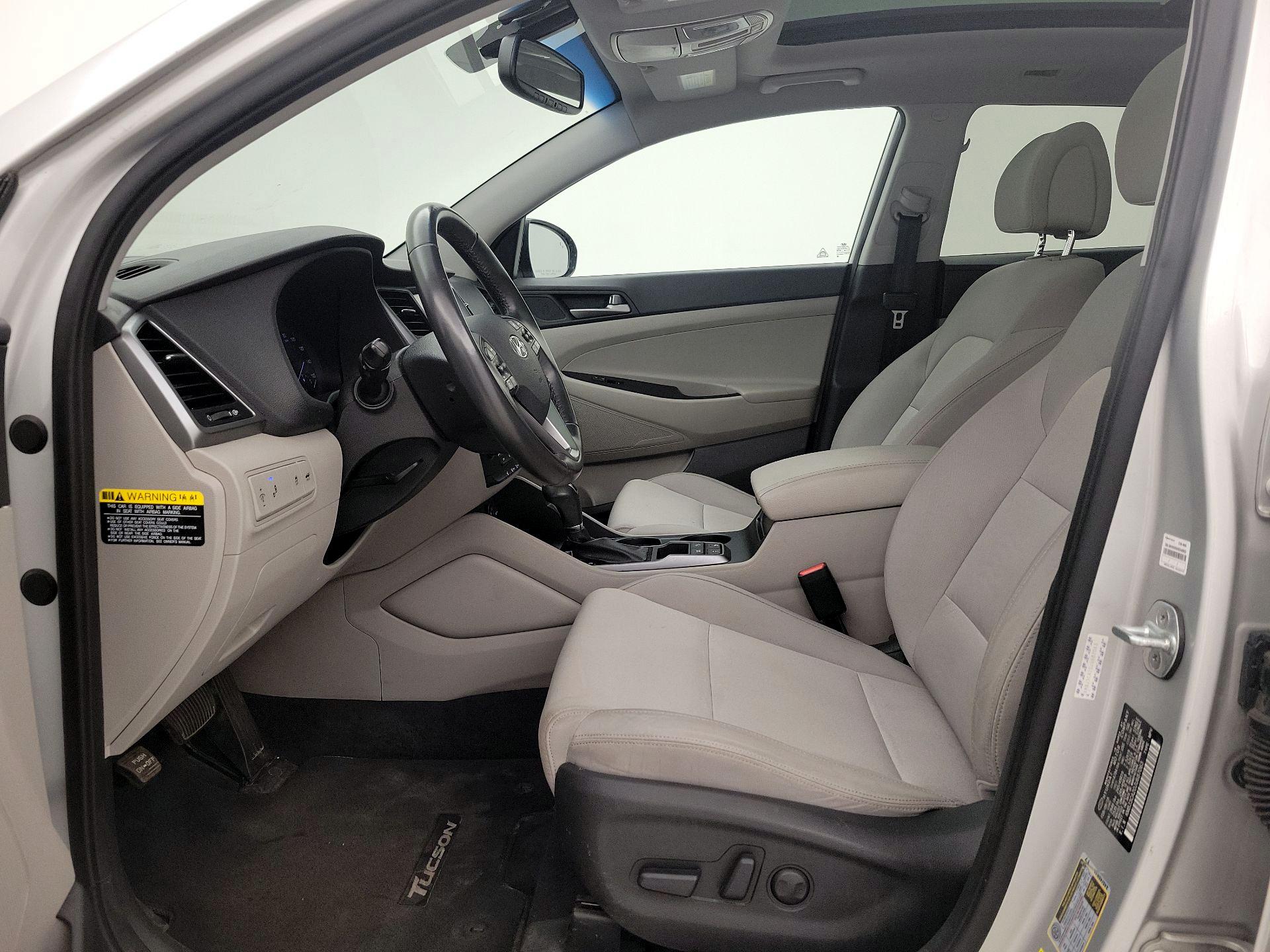 Thumbnail: 2018 Hyundai Tucson - 9