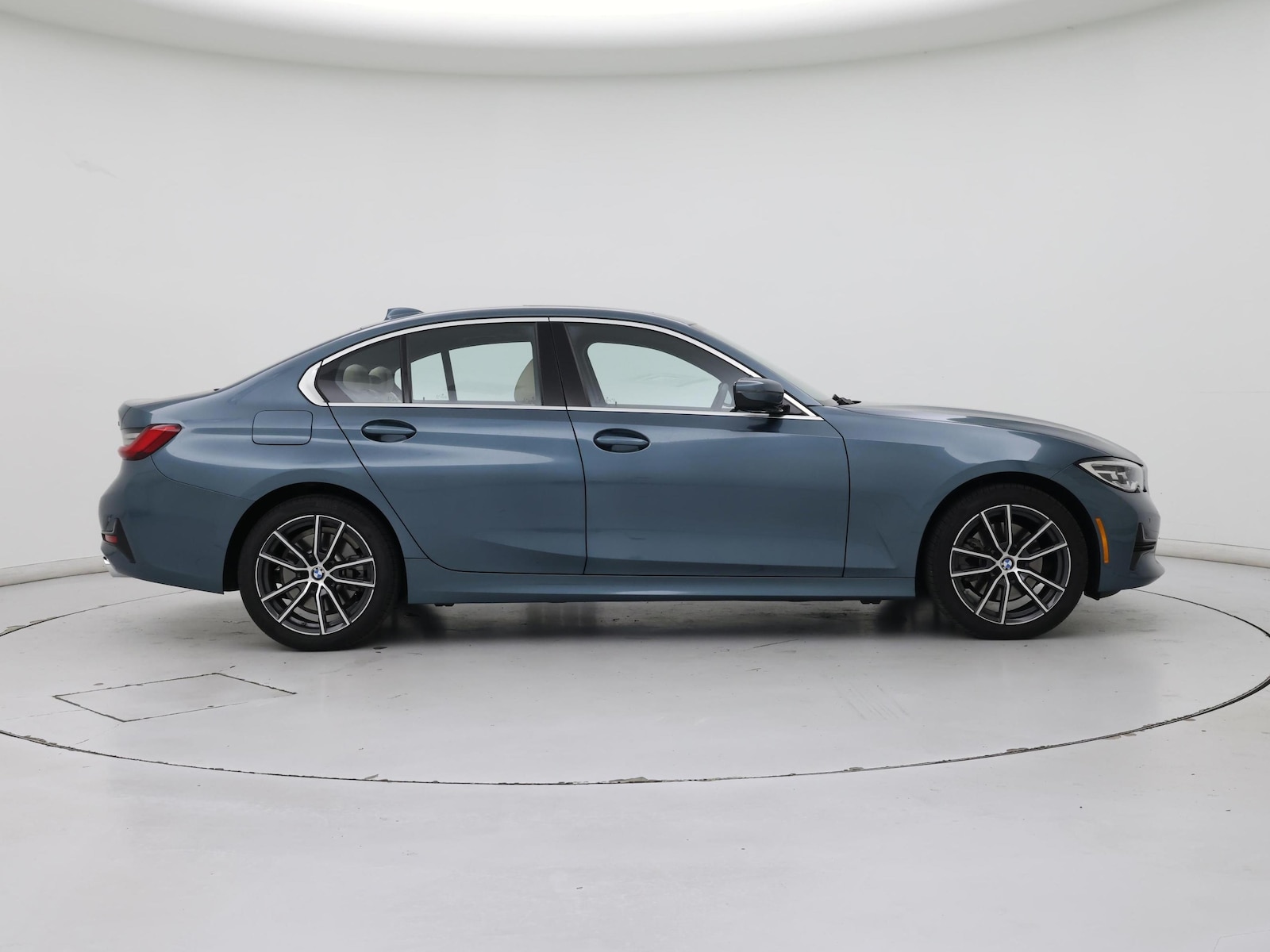 2019 BMW 3 Series 330i - Photo 8